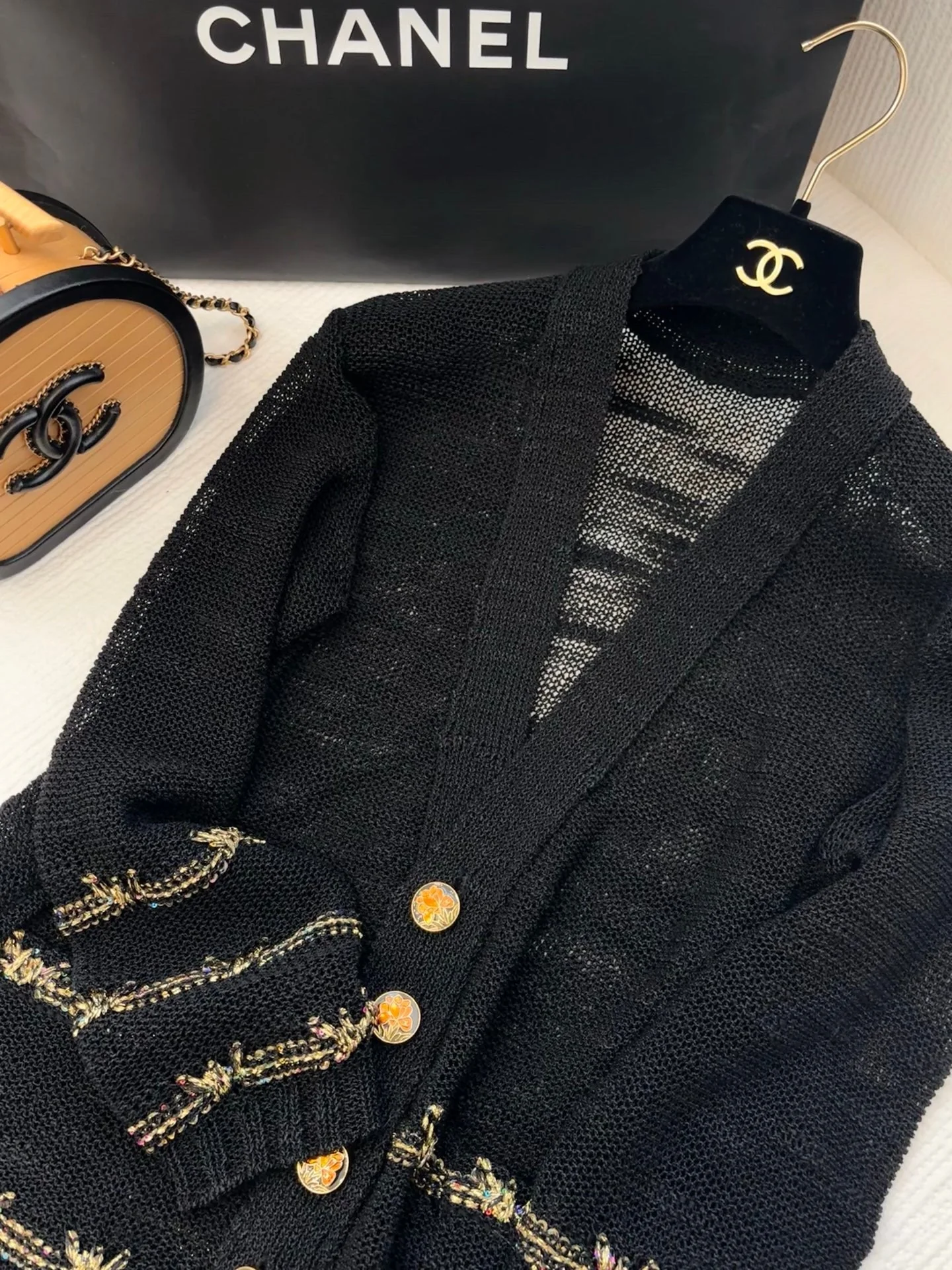 New letter hollow gold thread crochet