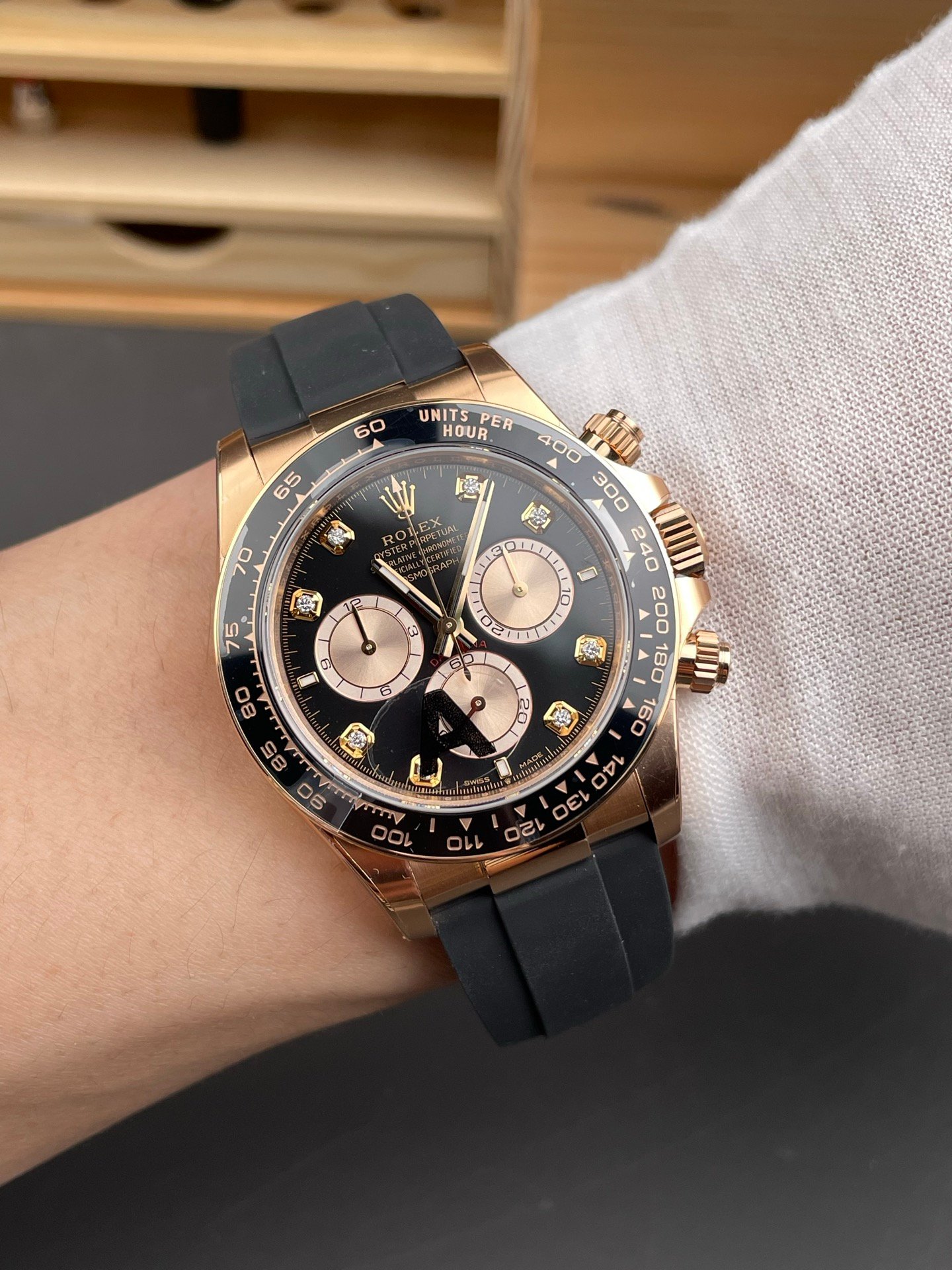 Rolex Daytona Black Gold Diamond