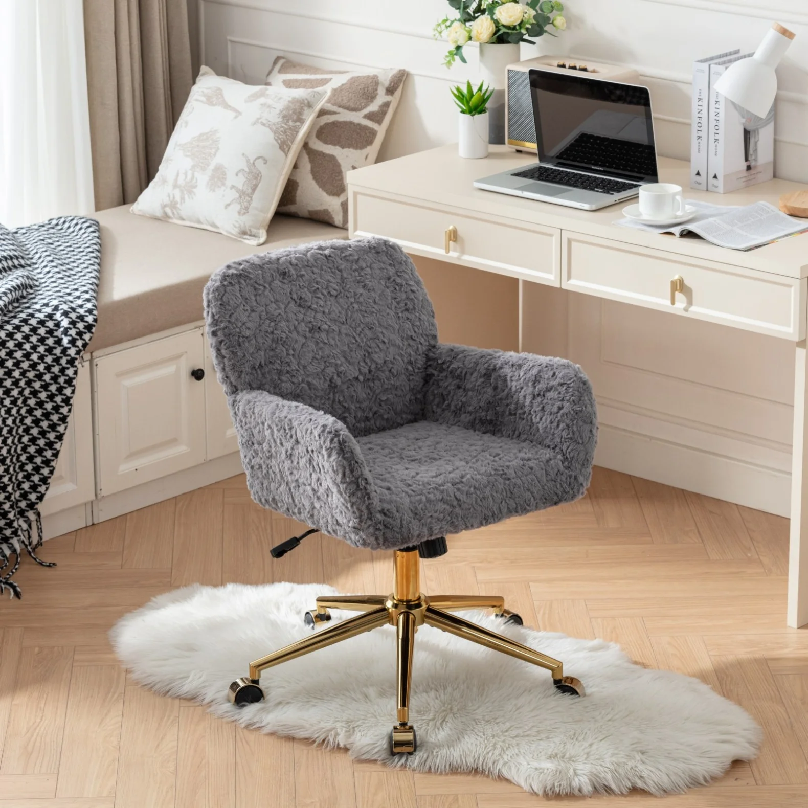 Furniture Office Chair,  Artificial Rabbit Hair Makeup Vanity Chair Chair, 360 Comfy Swivel Armchair with Wheels, Modern Height Adjustable Cute Vanity Chair for Living Room Small Spaces Pink