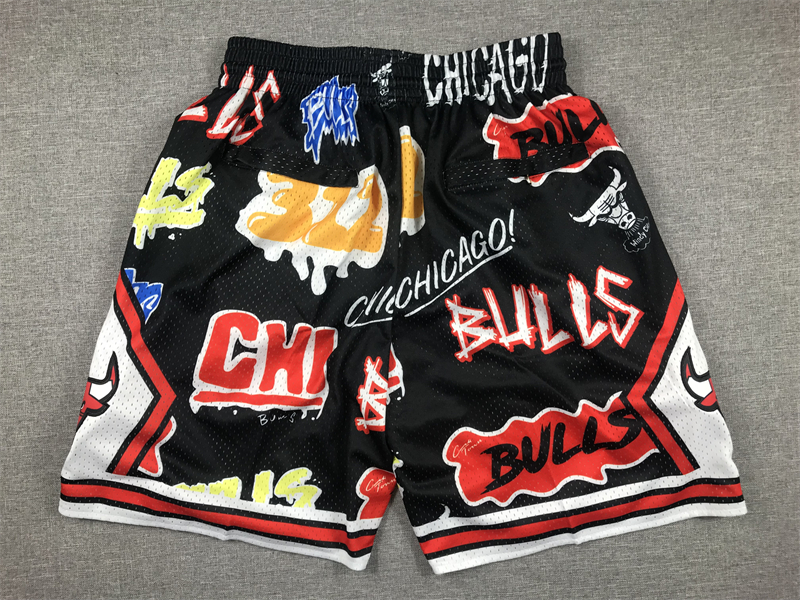 Pocket Pants Bull Graffiti Black Shorts