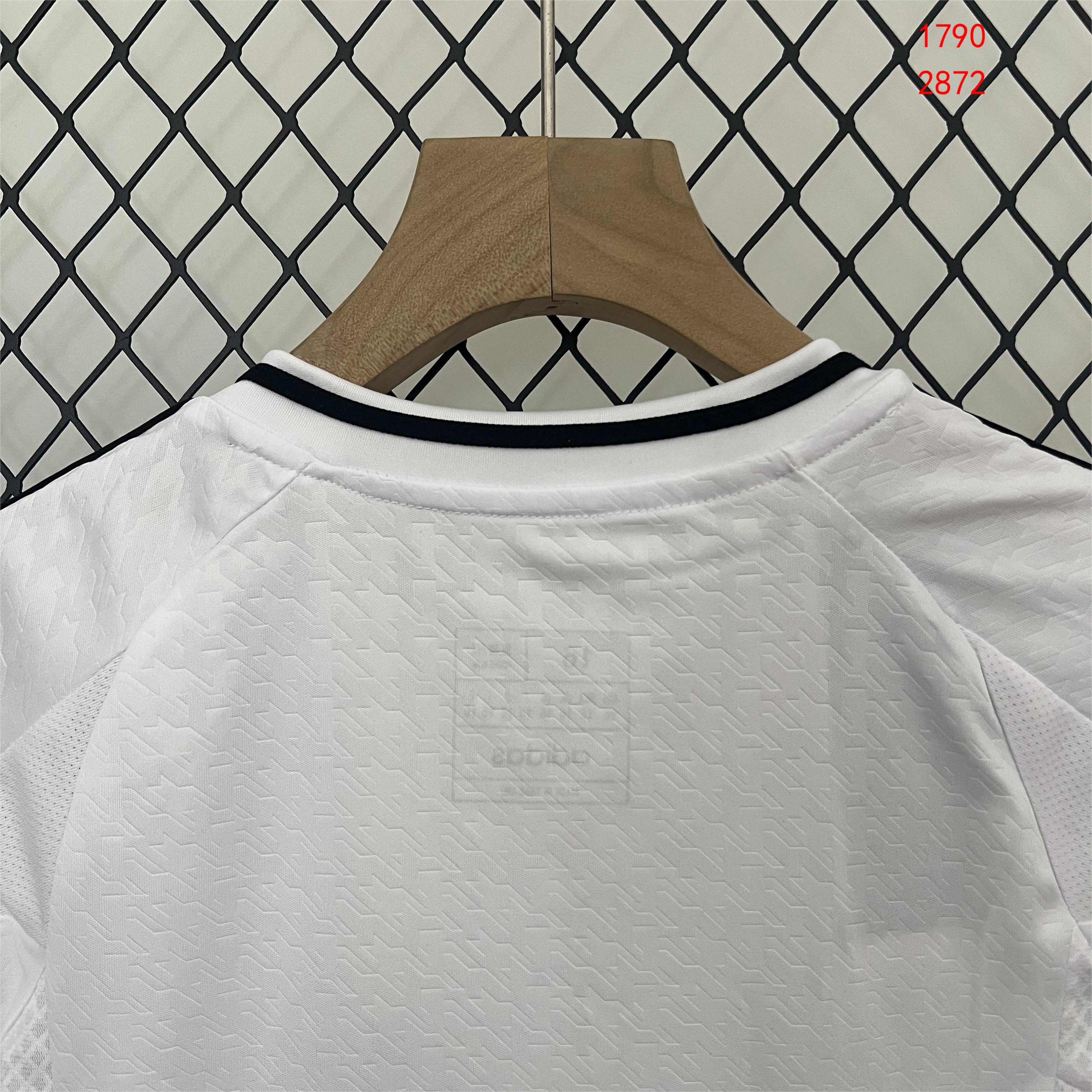 2024/25 Real Madrid Home Jersey - Kids Kit Fans Edition