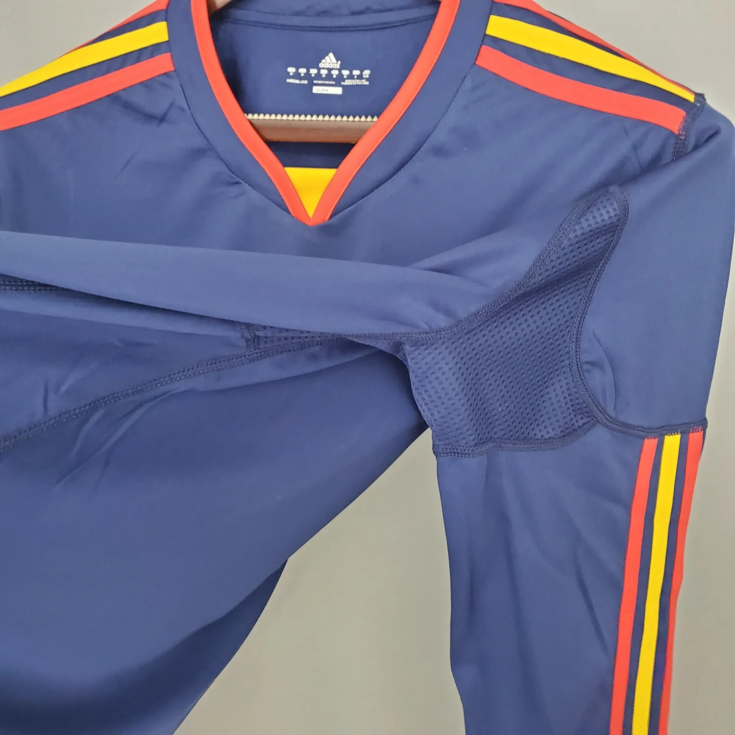 2010 Spain Away Long Sleeve Retro Jersey - Fans Edition