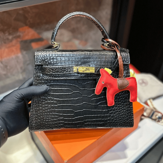 Hermès Kelly Bag Black 9.8 Inches