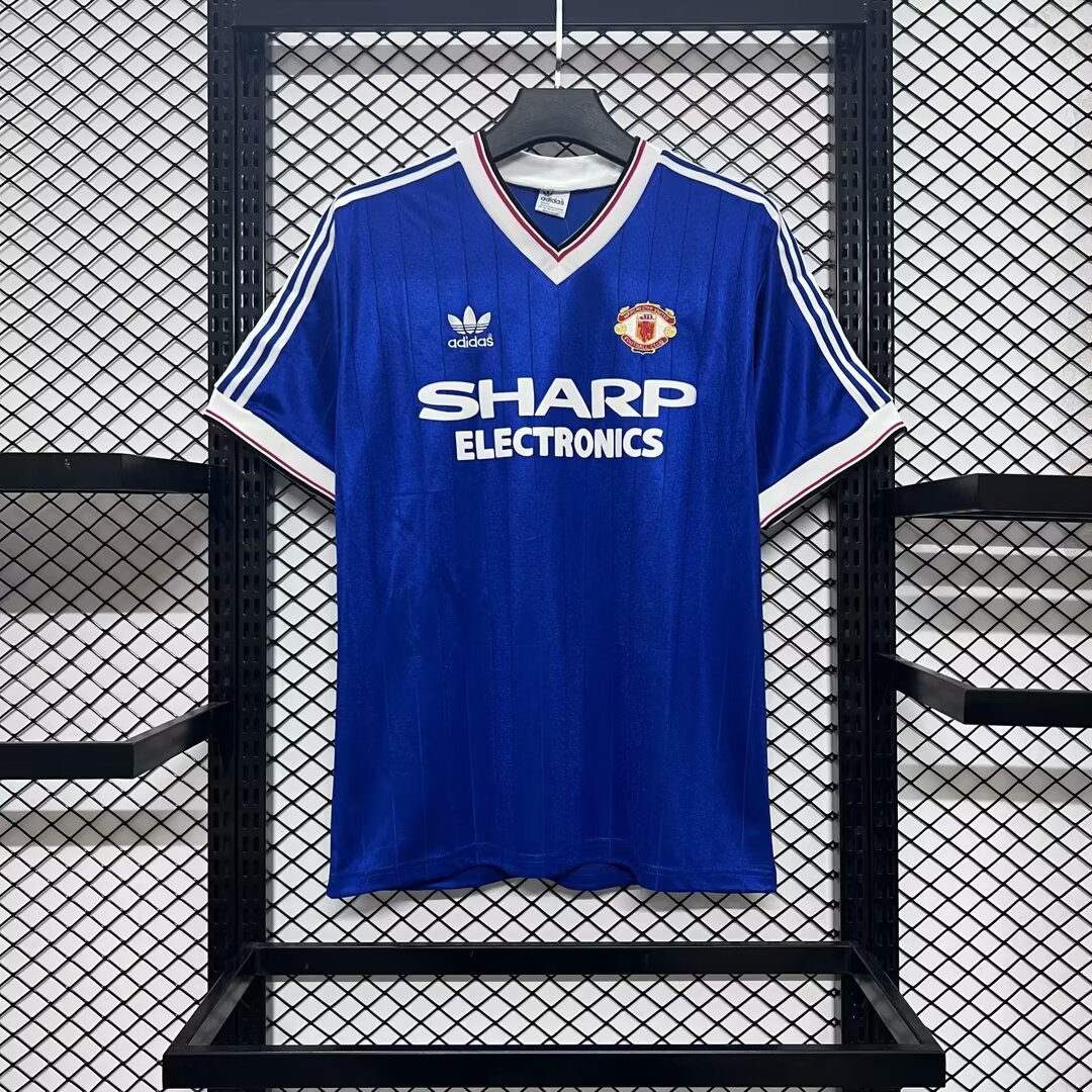 Retro Manchester United 82-83 Third Jersey