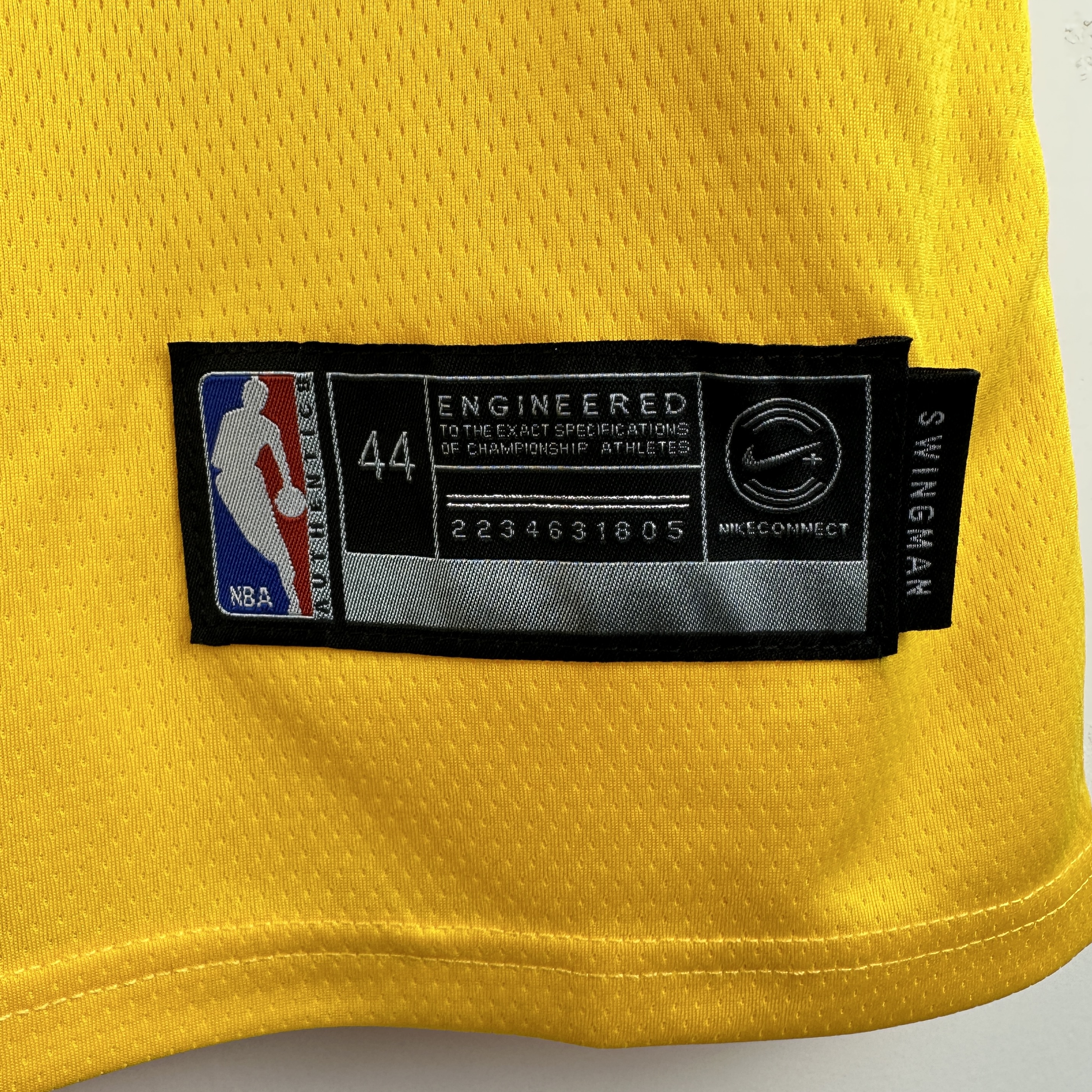 Embroidered Lakers Crew Neck Yellow No. 23 James