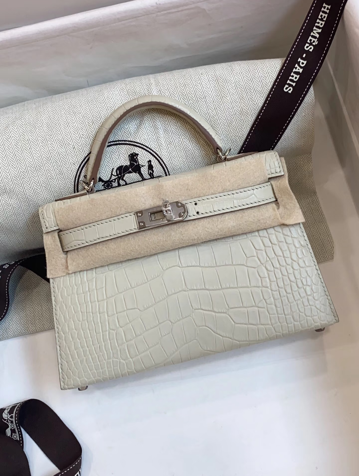 Hermès Kelly II 19cm Glacier White American crocodile leather