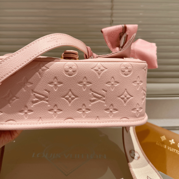 Louis Vuitton Diane Monogram  Pink 9.4 Inches M13231