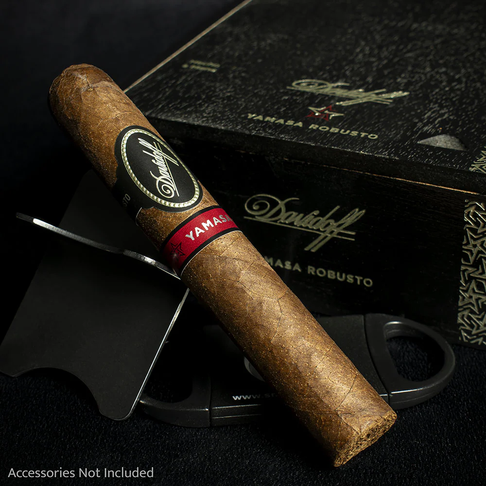 Davidoff Yamasa Robusto Cigar - Single
