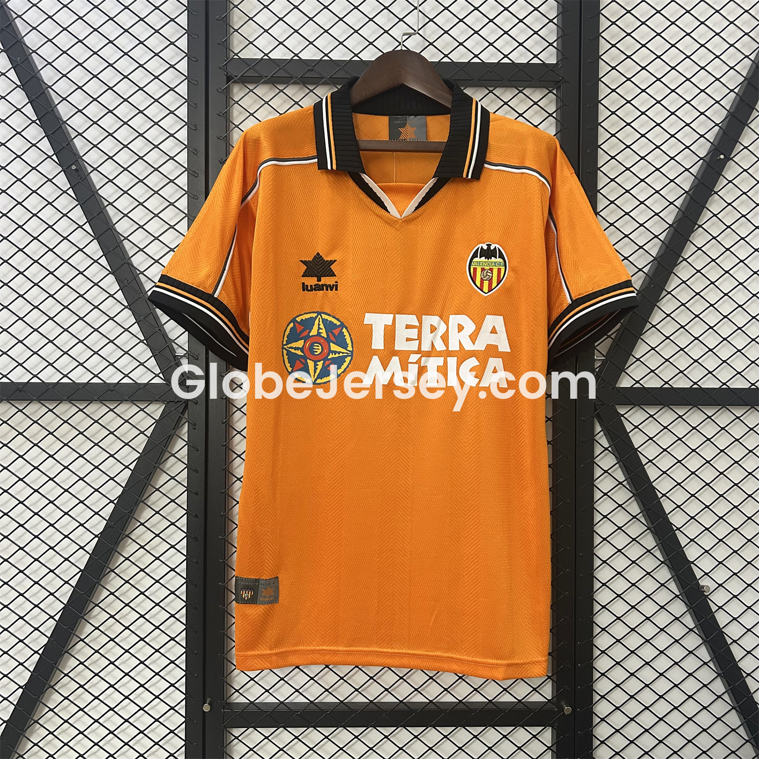 Retro Valencia 1999-00 Away Jersey