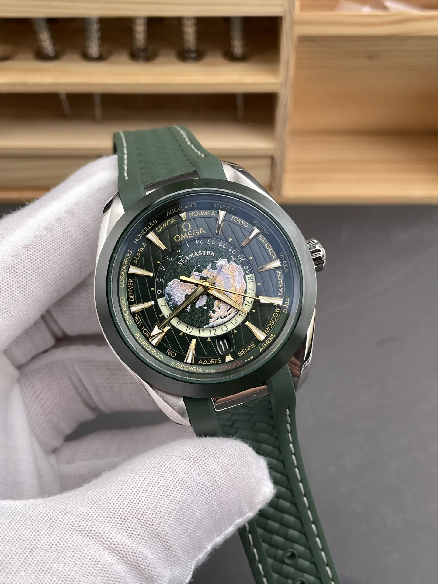 Omega Seamaster Green 43mm