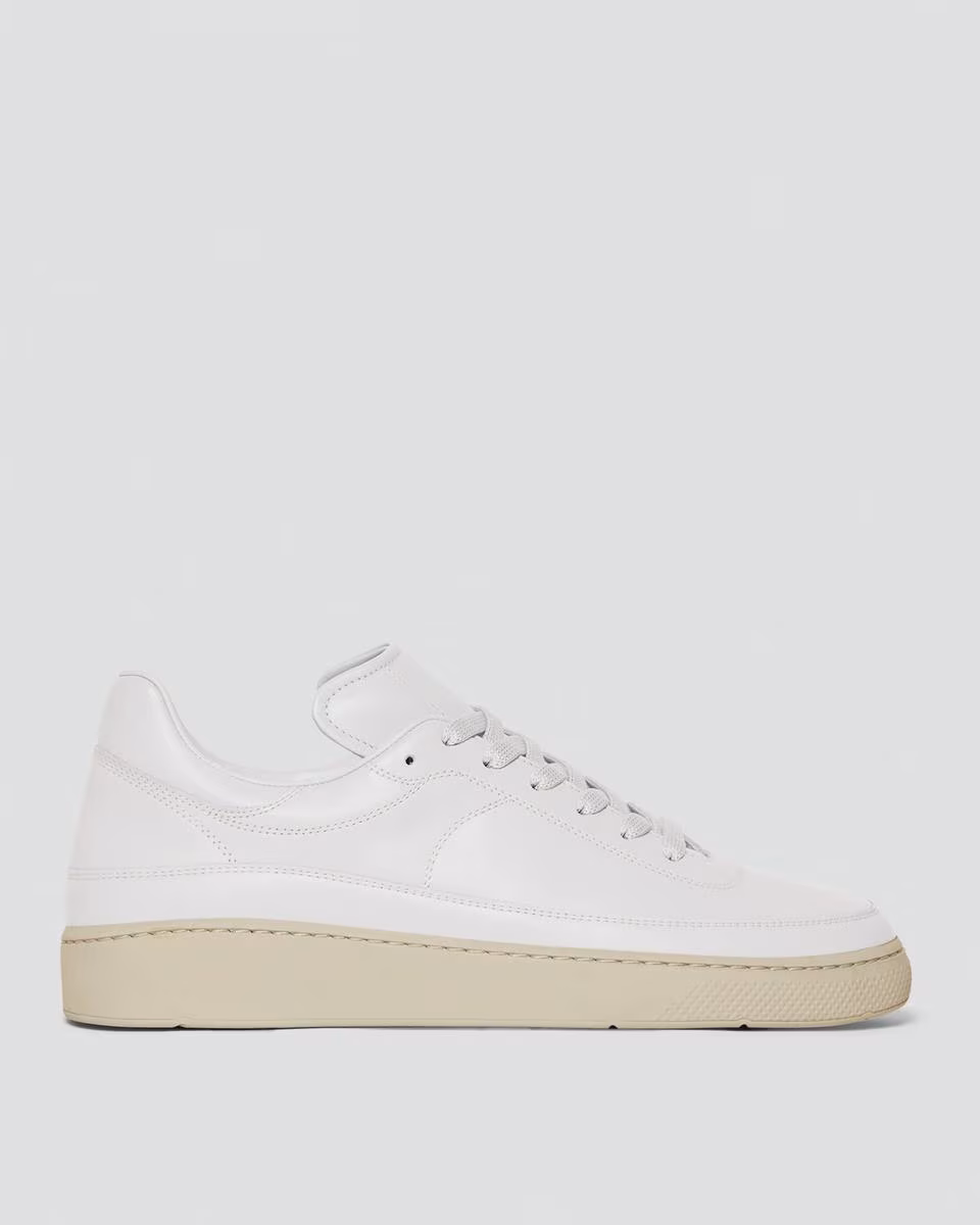 Sneaker in Leather