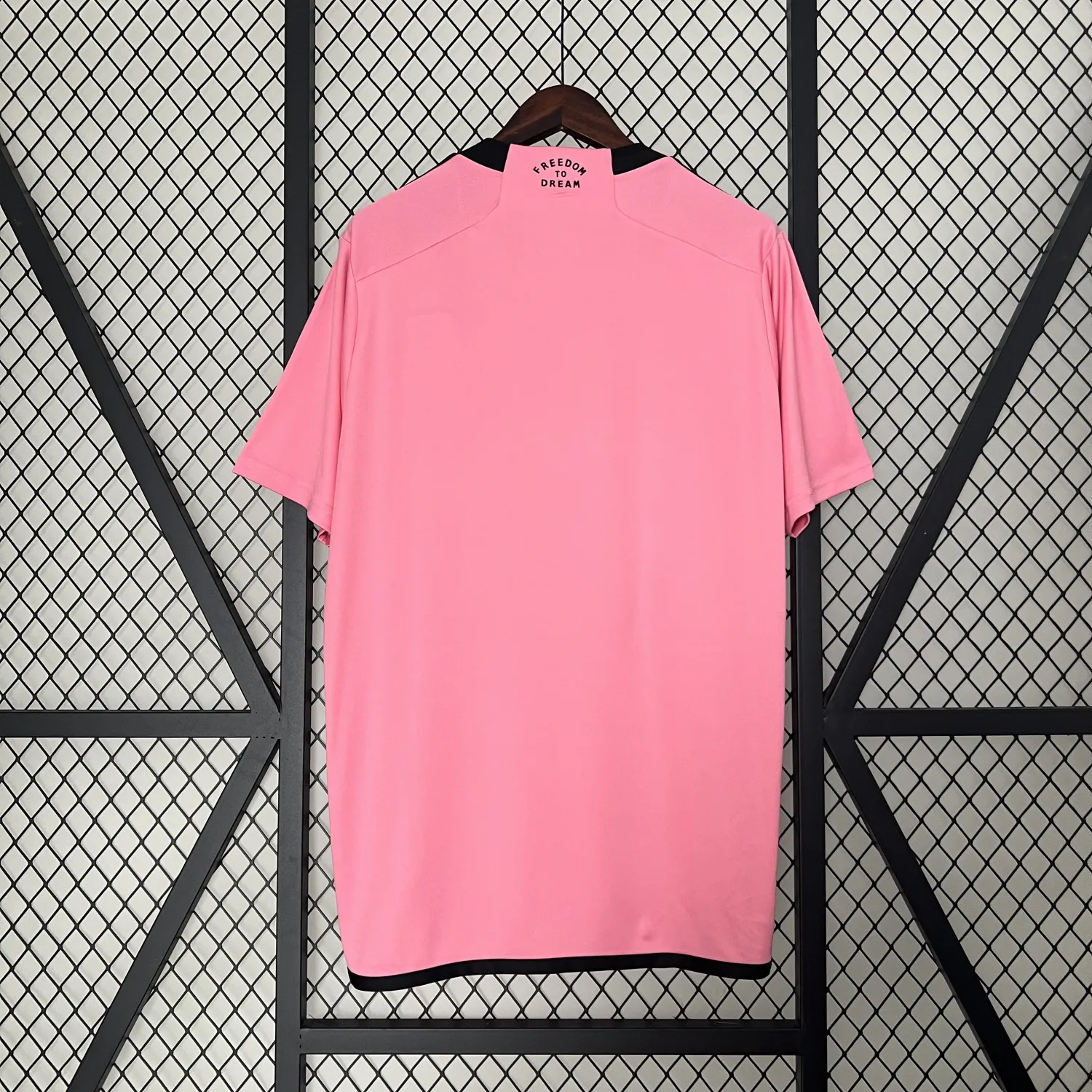 2024/25 Inter Miami Home Soccer Jersey 1:1 Thai Quality-Fans