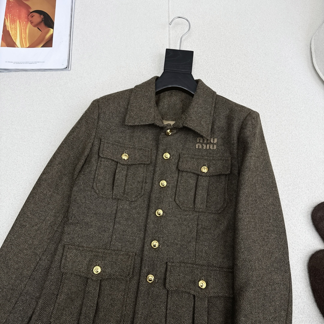 four-pocket embellished jacket