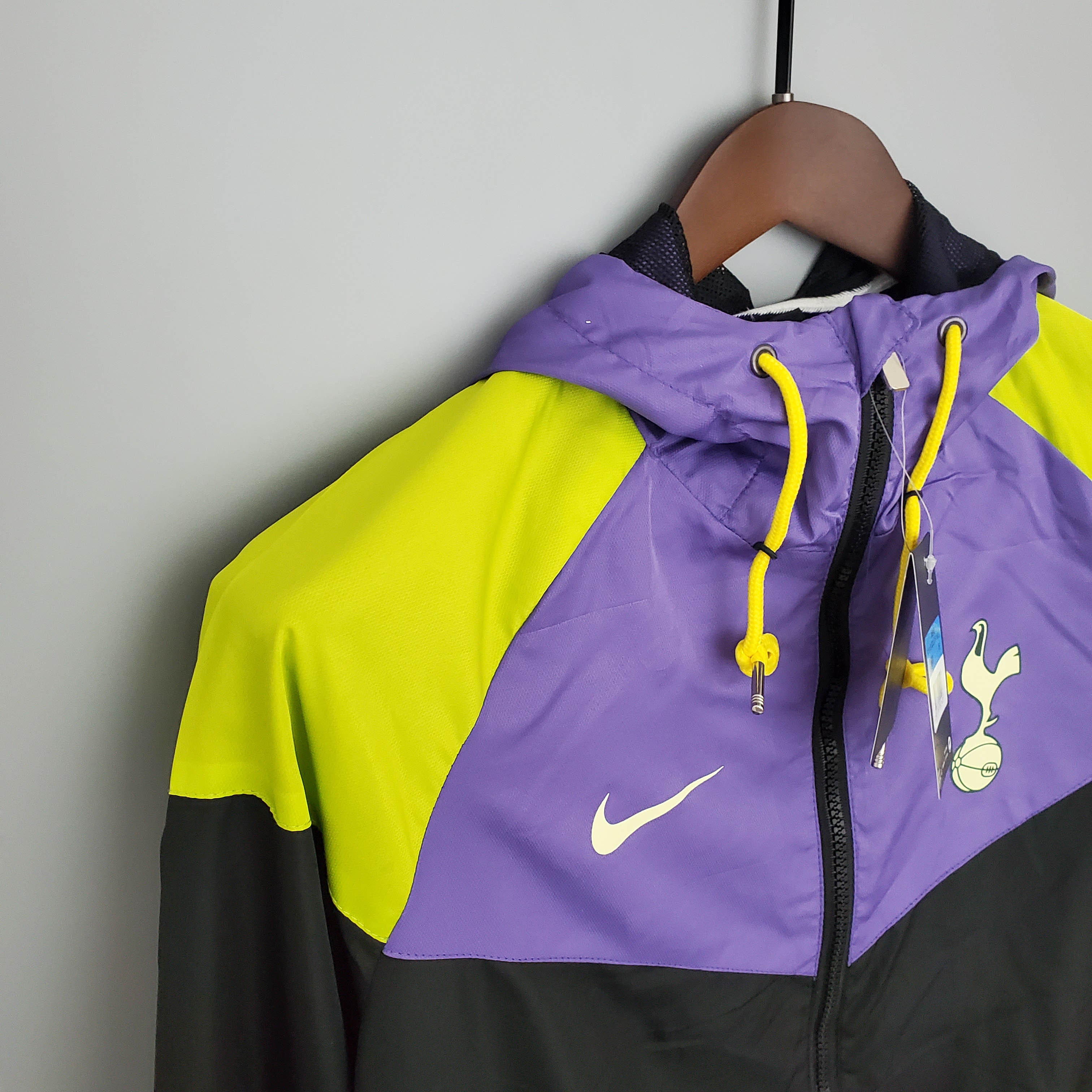 2021/2022 Tottenham Jersey Windbreaker Purple Black - Fans Edition
