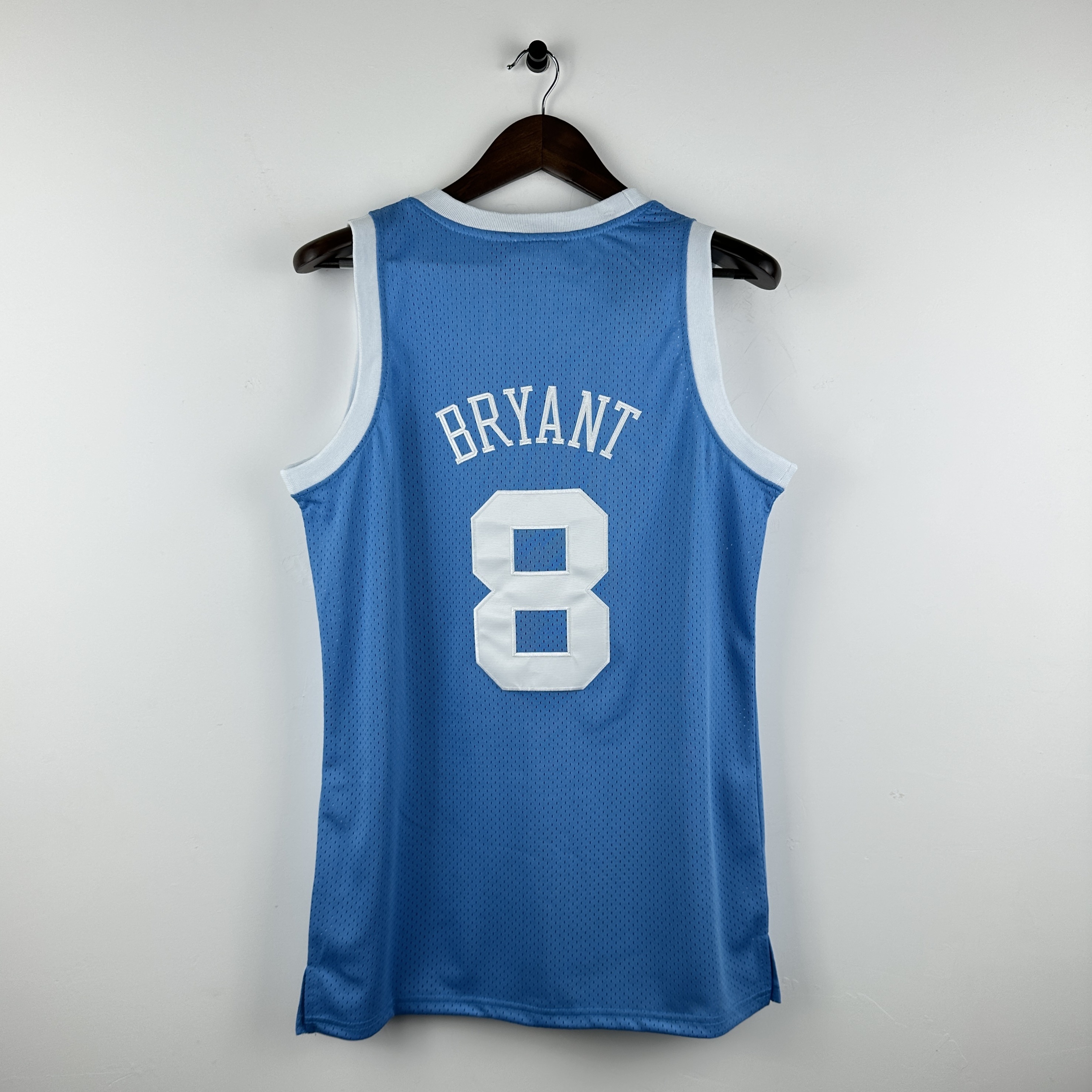 Embroidered MN Retro Jersey Lakers 04/05 Season Sky Blue Four-Star No. 8 Kobe