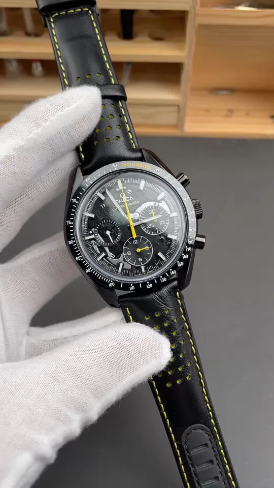 Omega Speedmaster Black 44mm