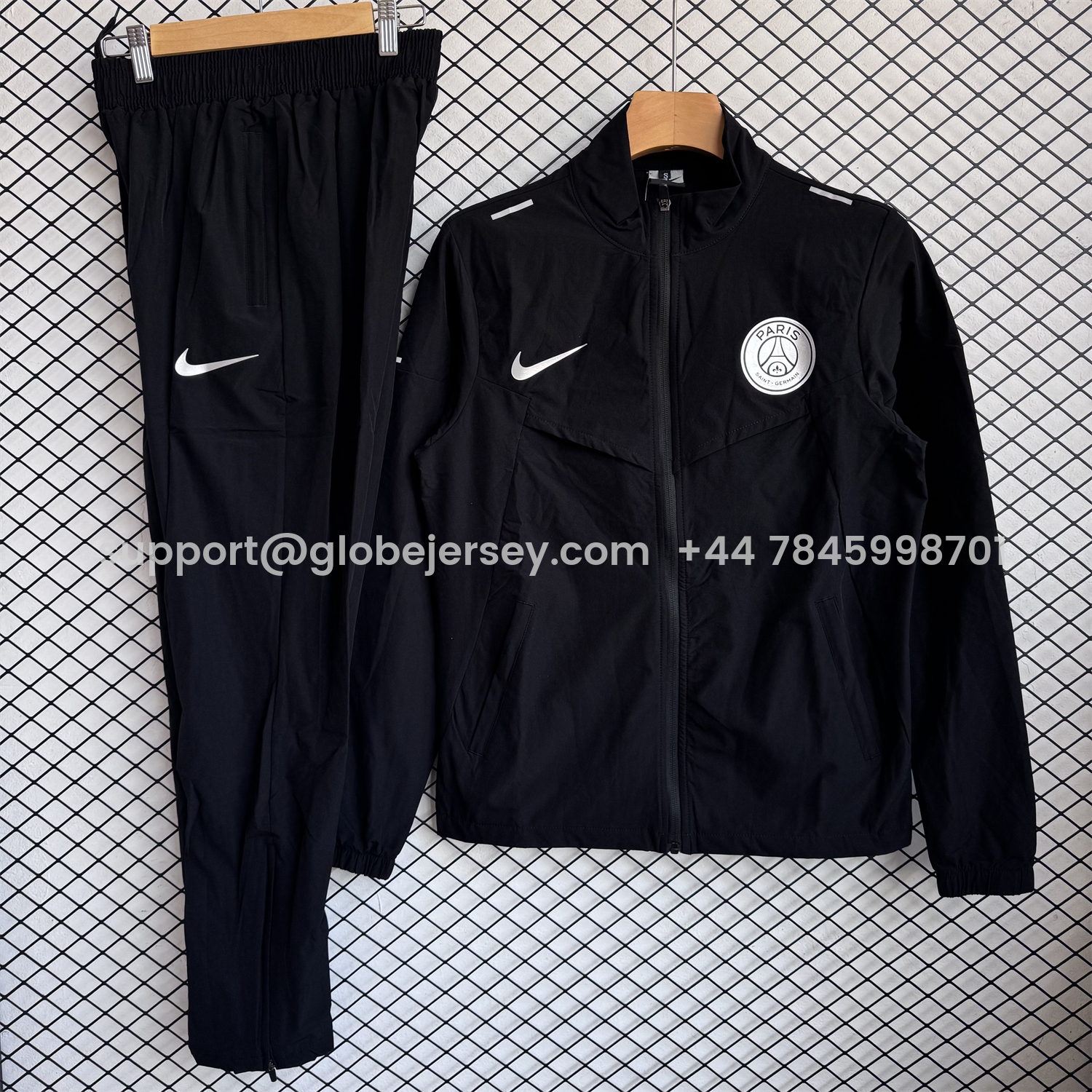 Paris Saint-Germain PSG 25-26 Windbreaker Training Set - Black Top and Pants