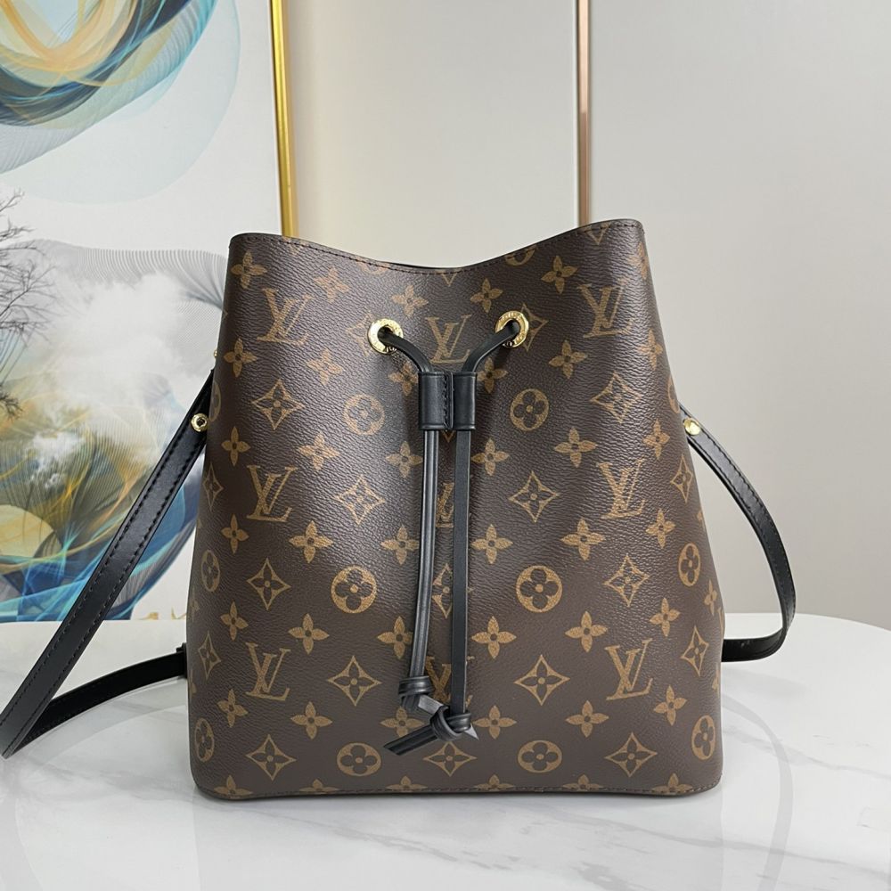 LV NéoNoé MM Monogram Bag