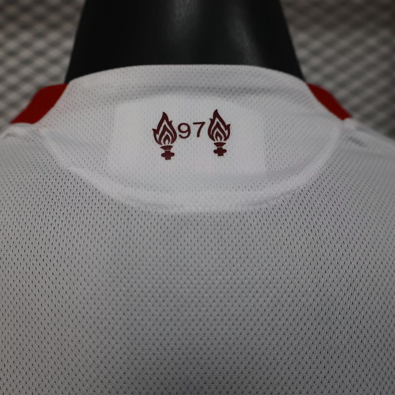 25-26 Liverpool White Shirt - Player Edition