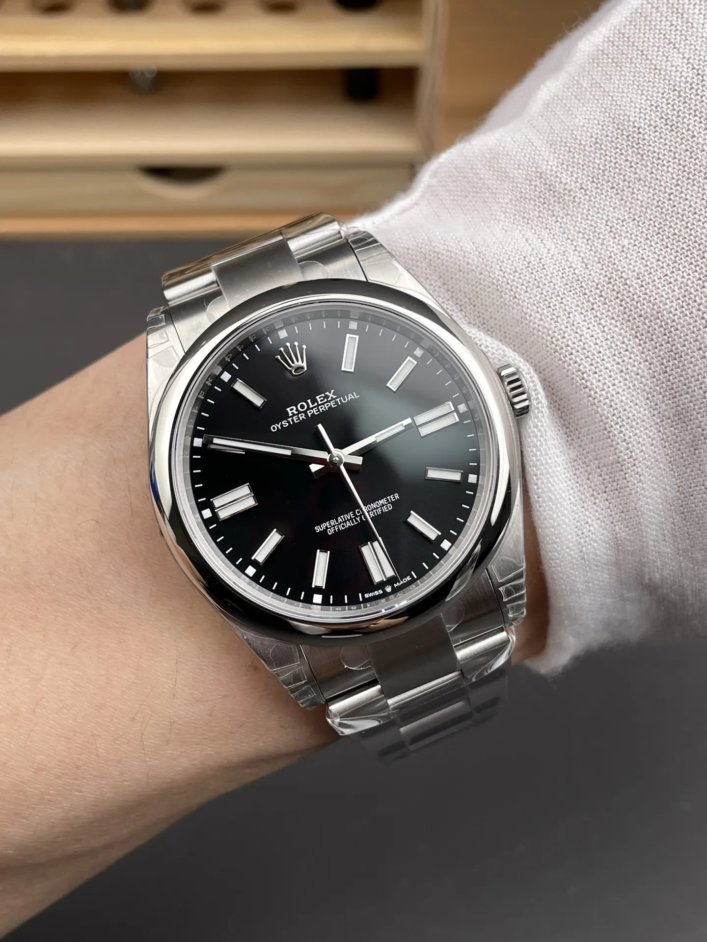 Rolex Oyster Perpetual Black 41mm