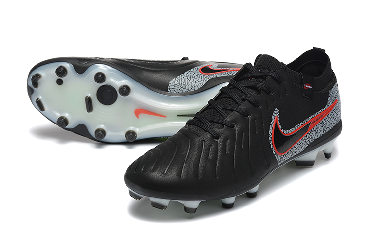 Tiempo Legend 10 Elite FG Football Shoes