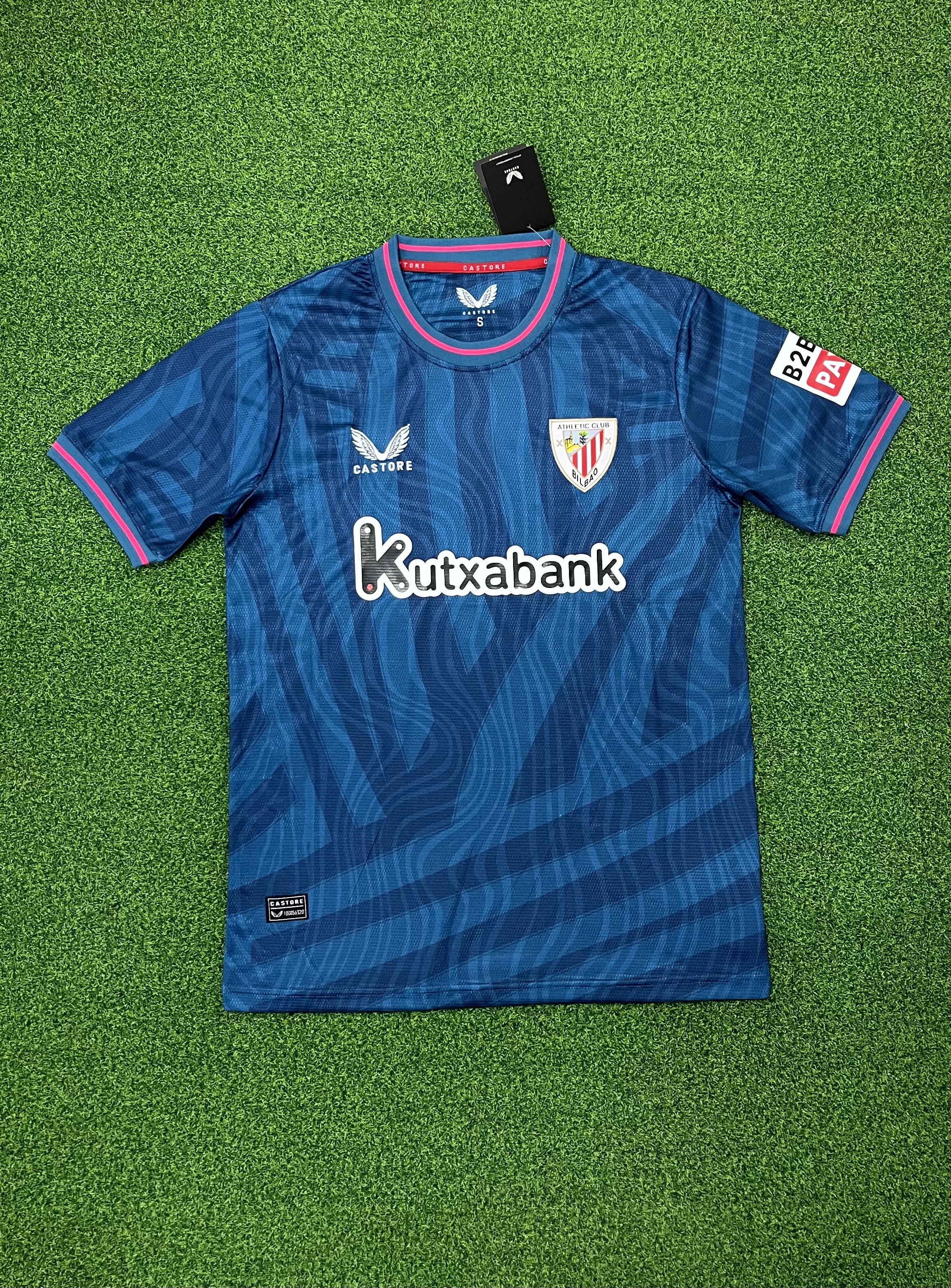 2425  Athletic Club de Bilbao  Soccer Jersey..Player embroidery version