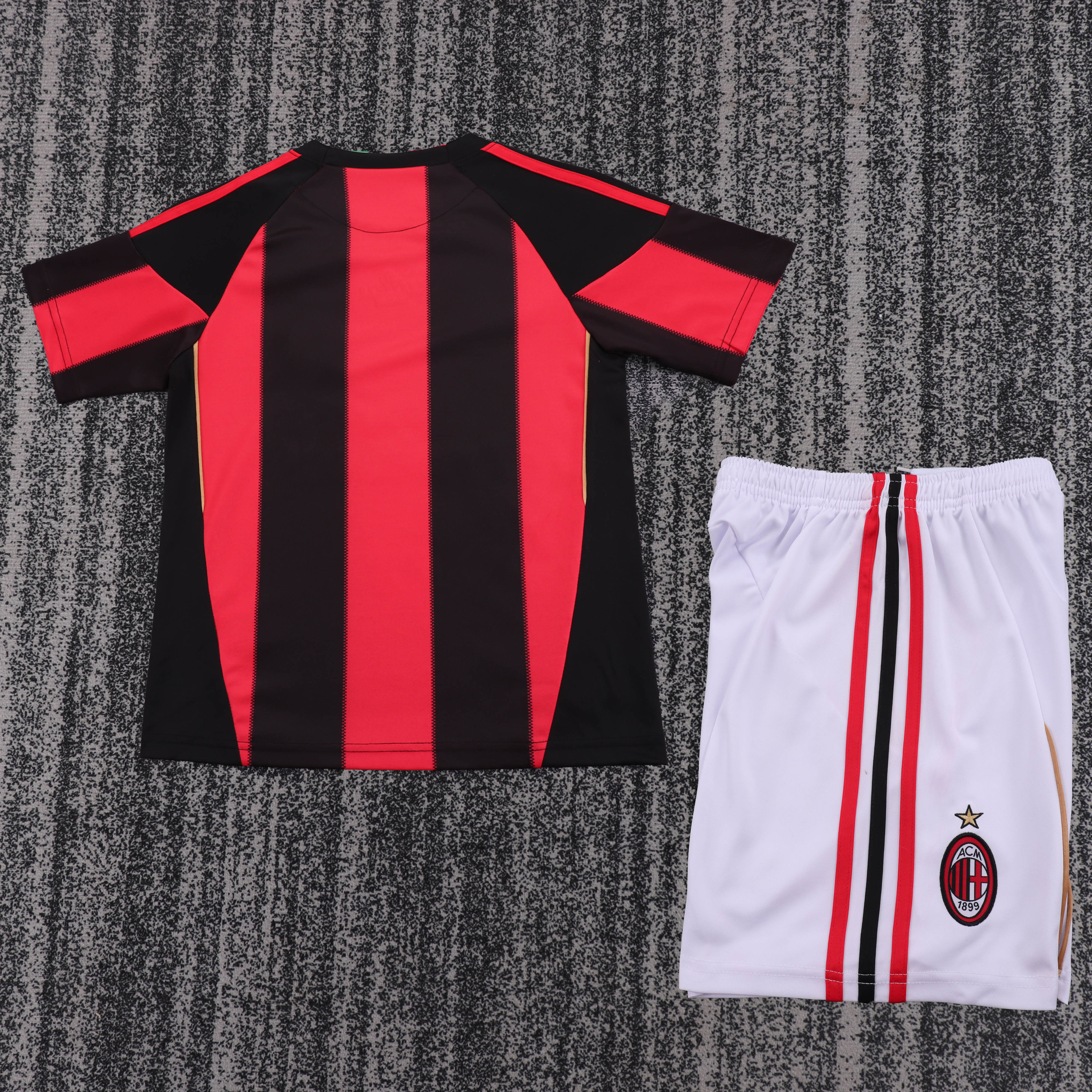 2011-12 AC Milan Home Retro Children's Jersey Set - Fans Edition