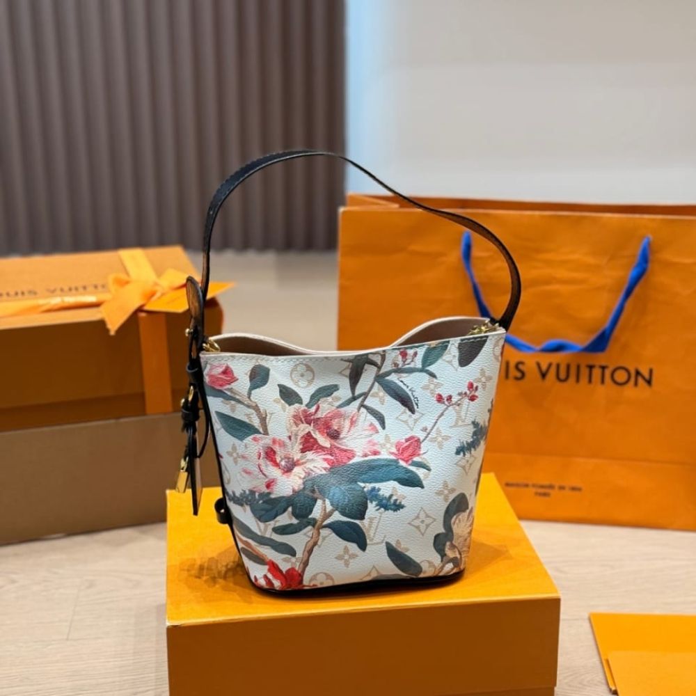Louis Vuitton All In BB Monogram Dune M29067 7.1 Inches