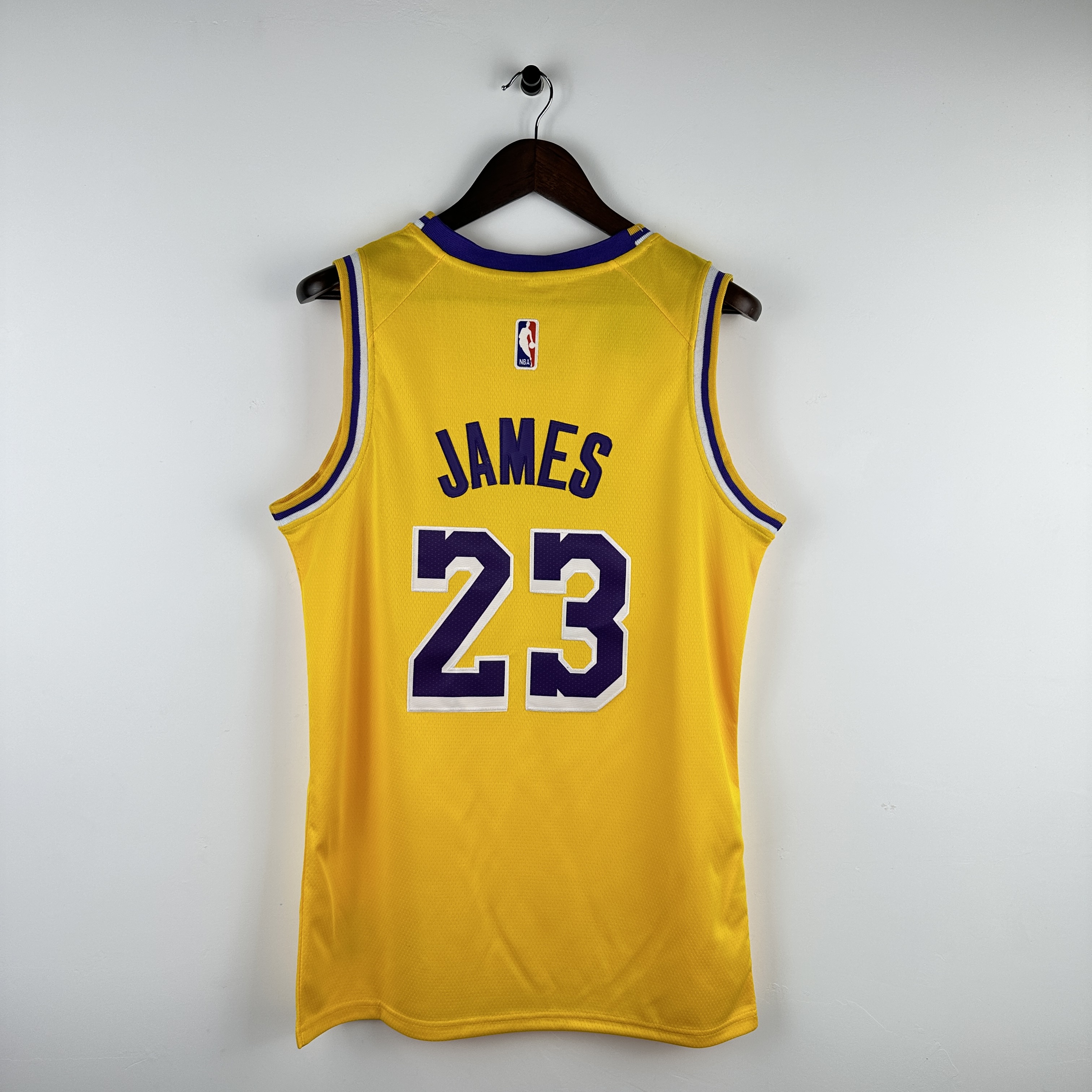Embroidered Lakers Crew Neck Yellow No. 23 James