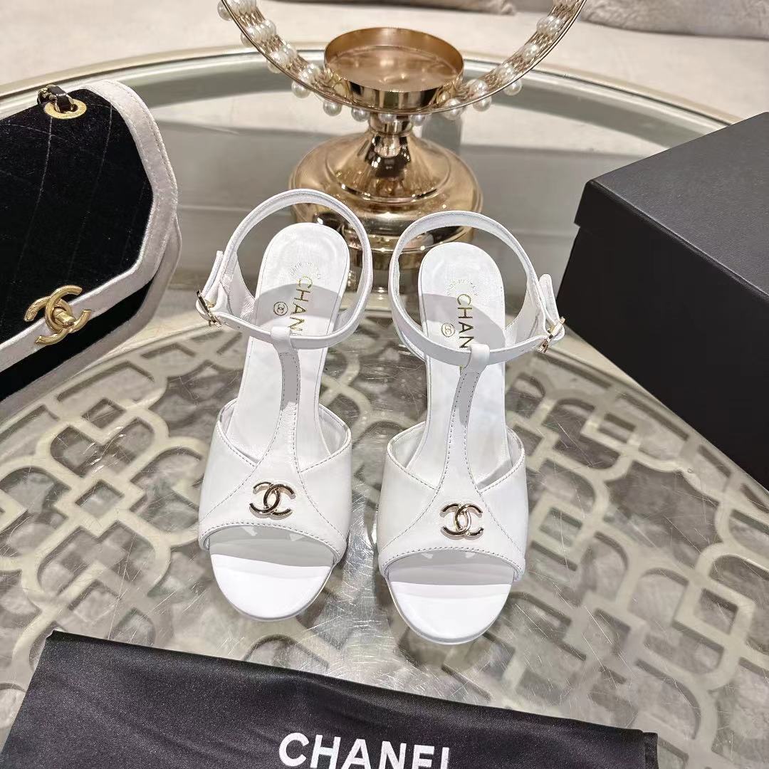 26 NEW: Platform High-Heel Sandals