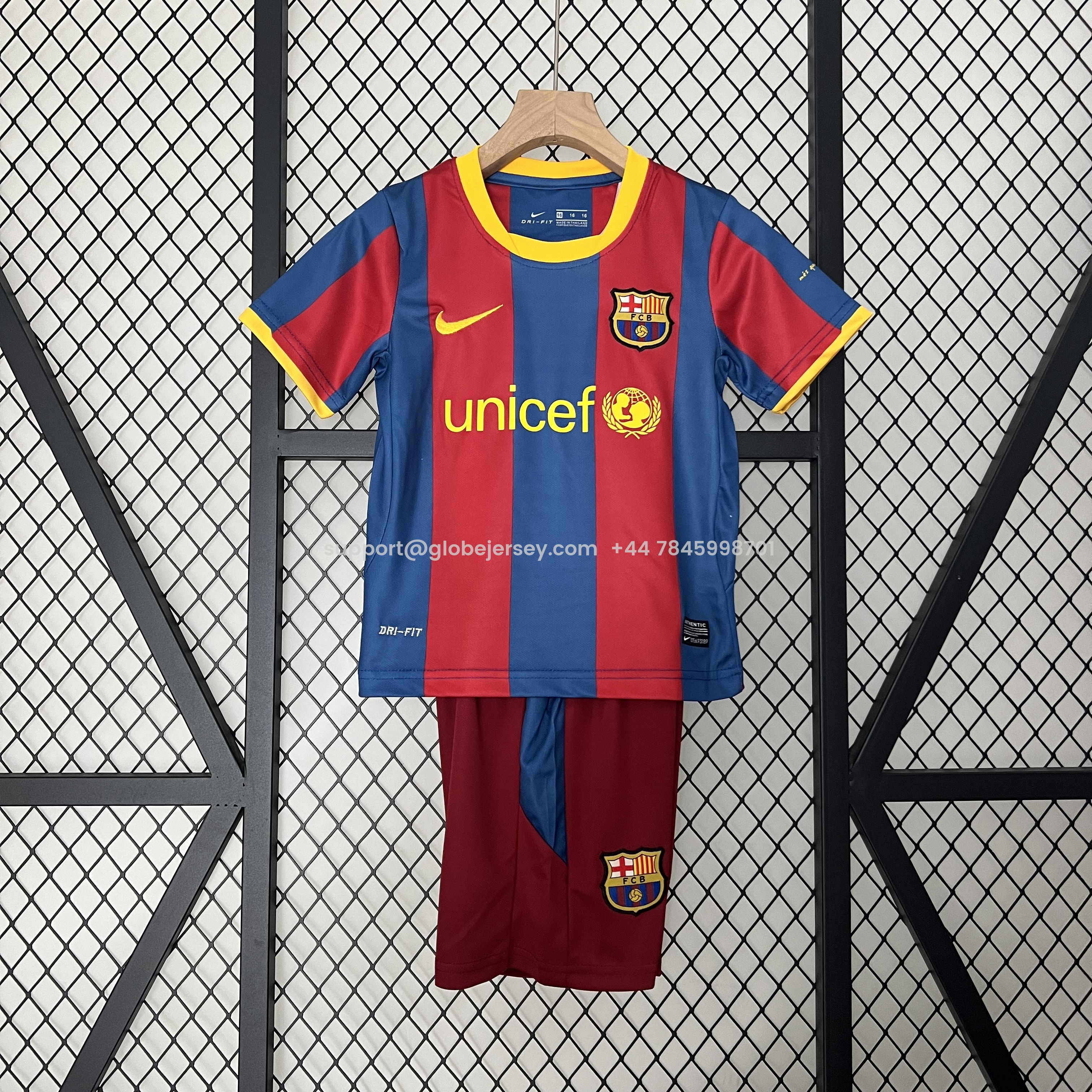 Retro Barcelona 2010-11 Home Stadium Kids Kit