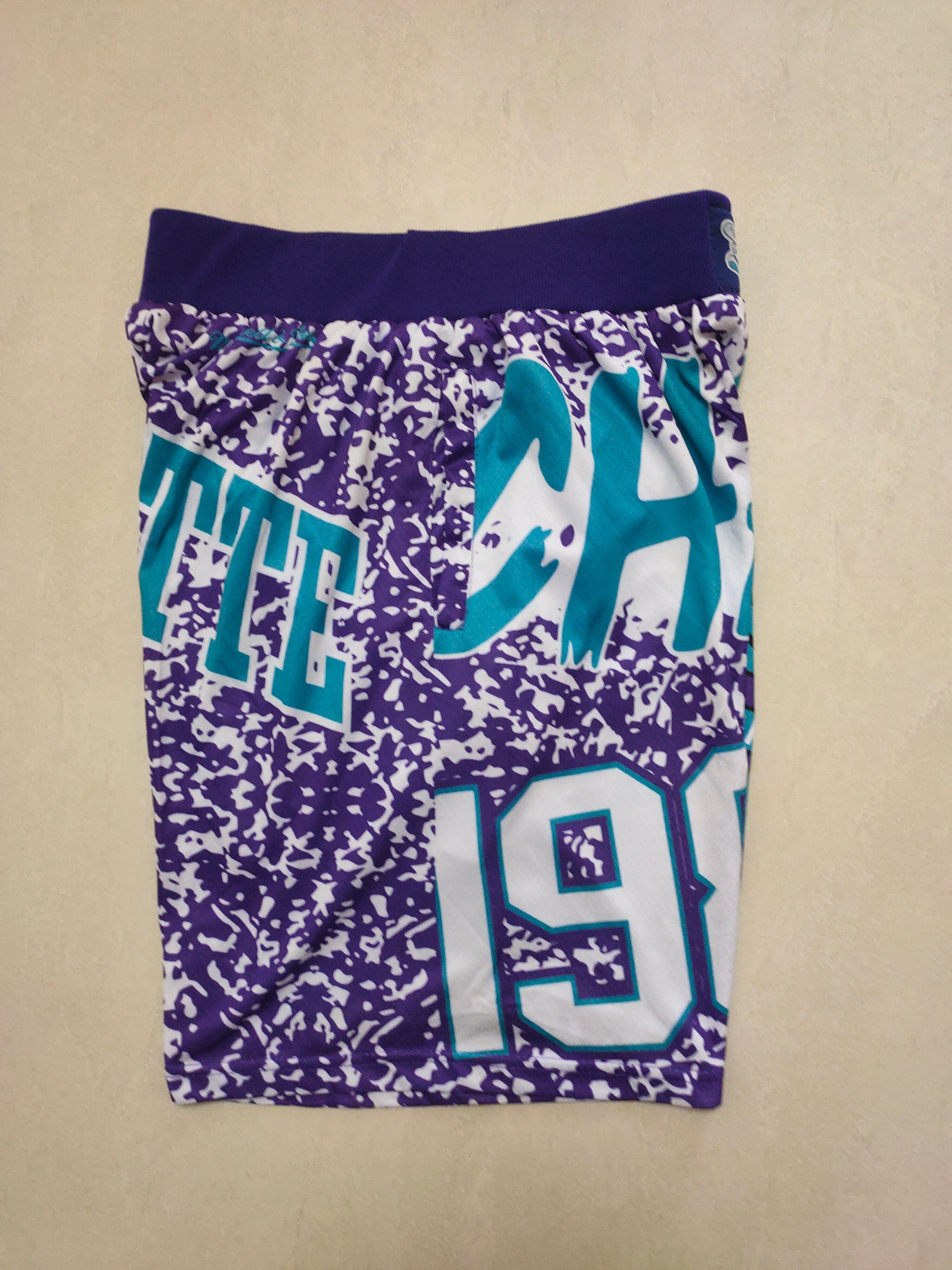 Charlotte Hornets MitchellNessMN team logo blue sweatpants