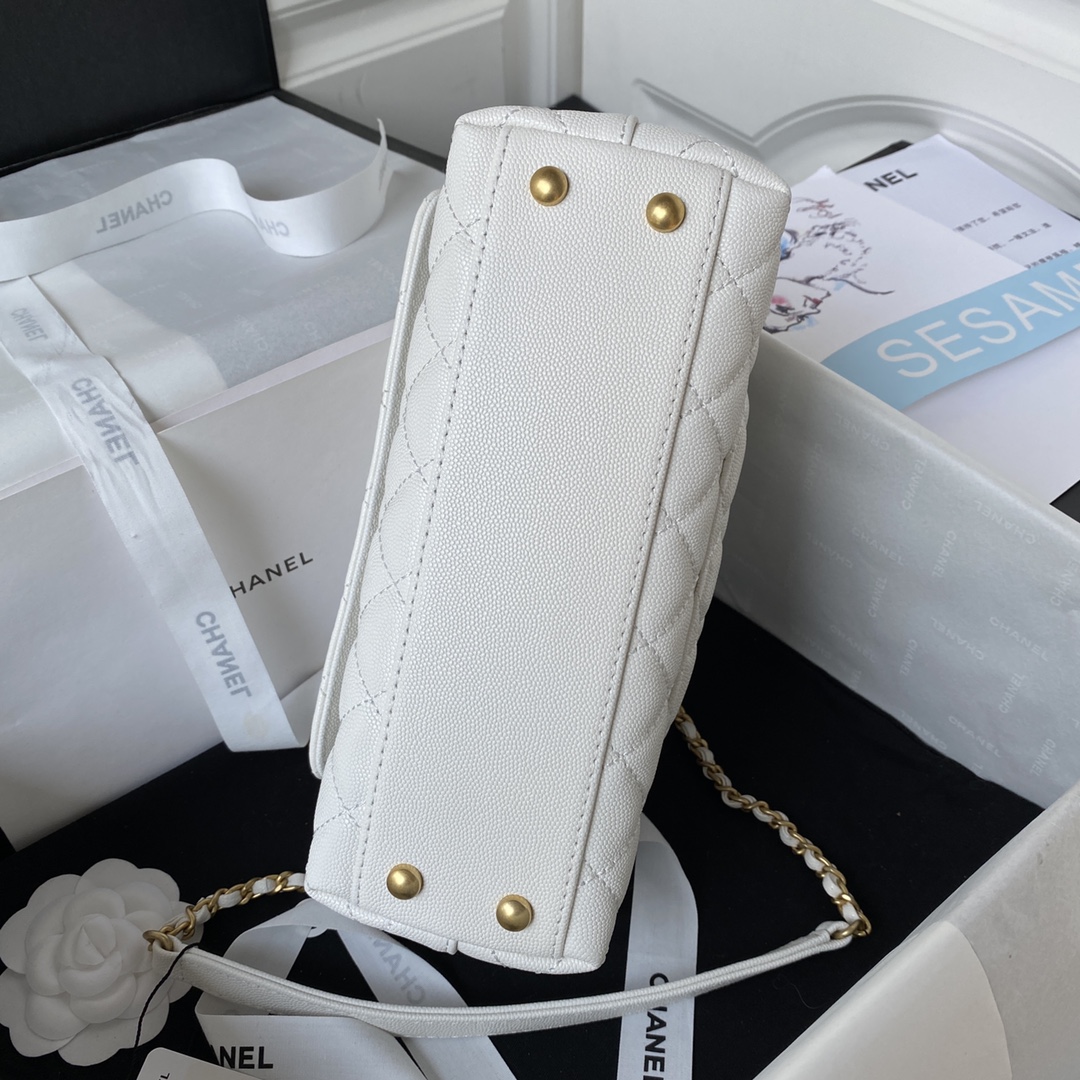 Chane1 𝑐𝑜𝑐𝑜 ℎ𝑎𝑛𝑑𝑙𝑒 flap handbag   𝑠𝑖𝑧𝑒：23cm
