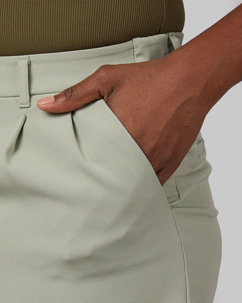 WOMEN'S FEATHERWEIGHT WOVEN PULL-ON SHORT