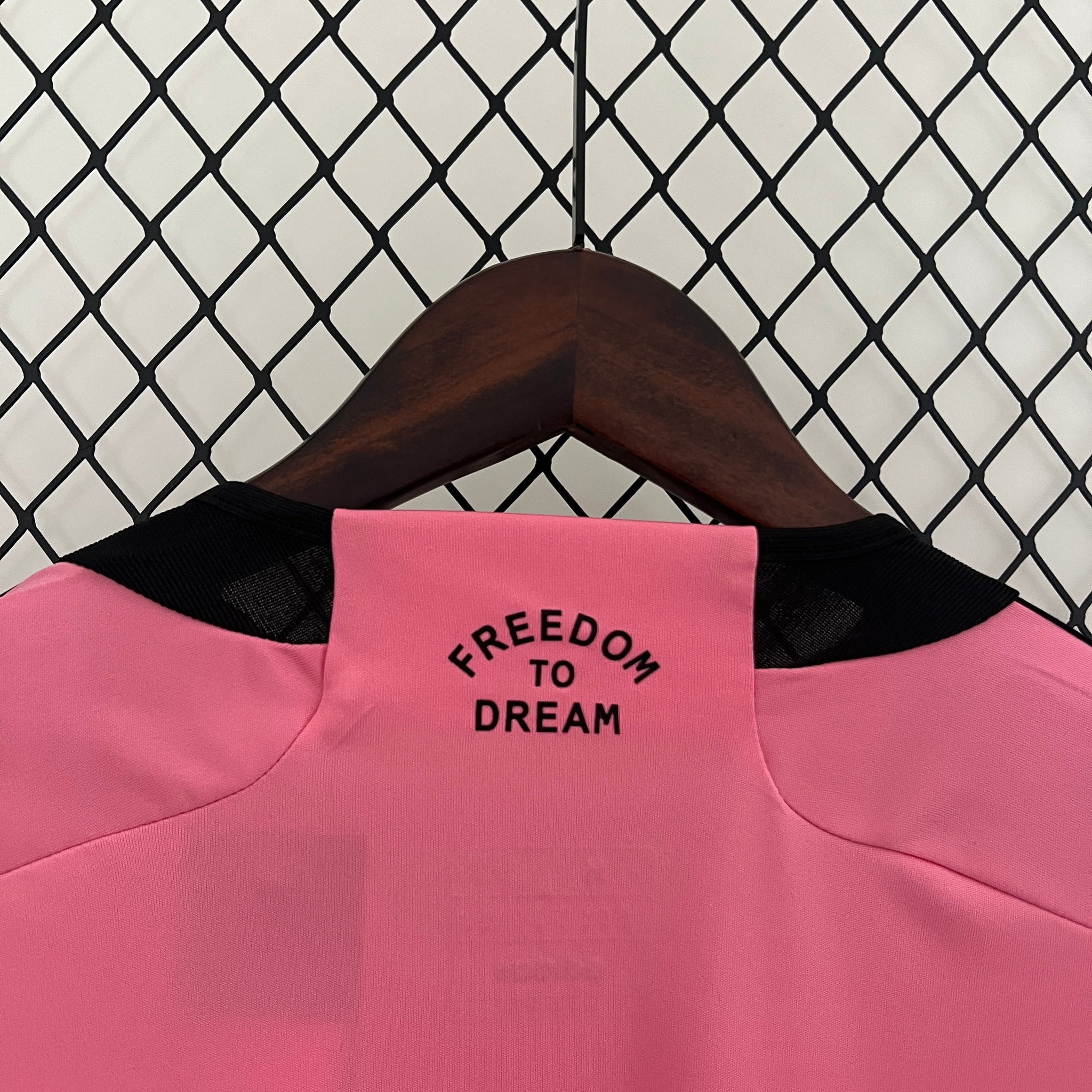 24/25 Inter Miami Home Soccer Jersey 1:1 Thai Quality