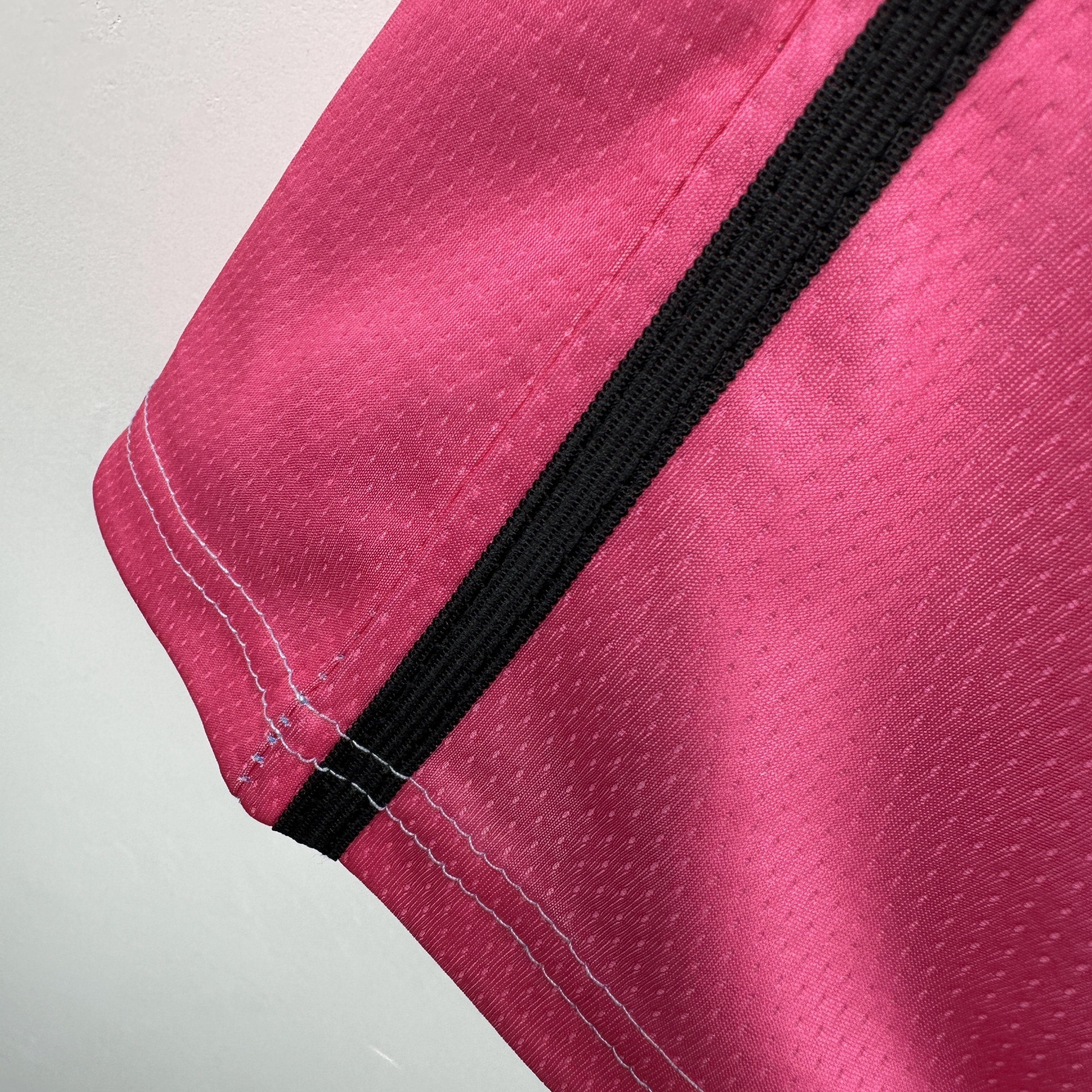 Embroidered Heat Gradient No. 14 Herro