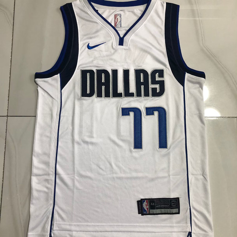 Dallas Mavericks Doncic 77 White MN