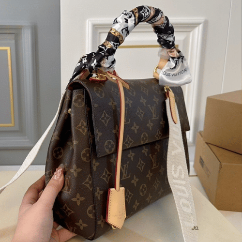 Louis Vuitton Cluny MM Monogram 11.4 Inches