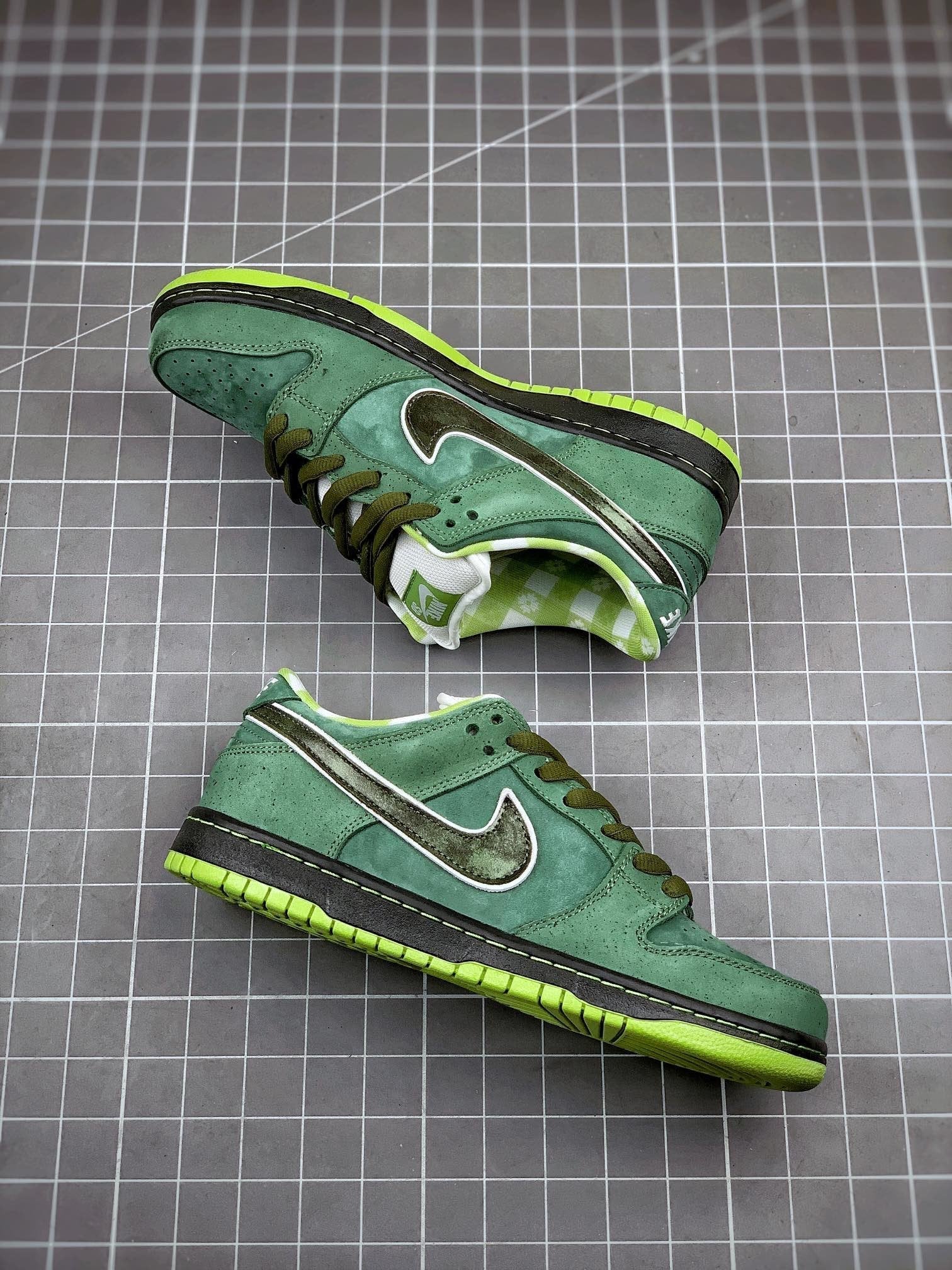 SB Dunk Low Concepts Green Lobster
