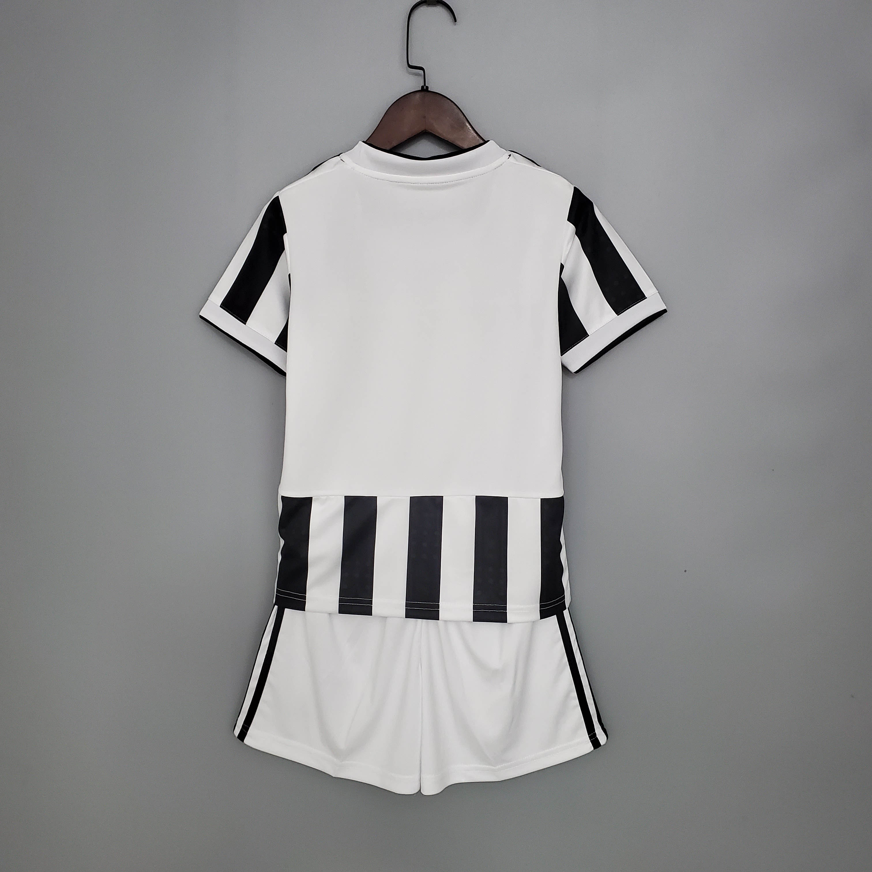 Kids Size 2021/2022 Juventus Soccer Jersey 1:1 Thai Quality Home