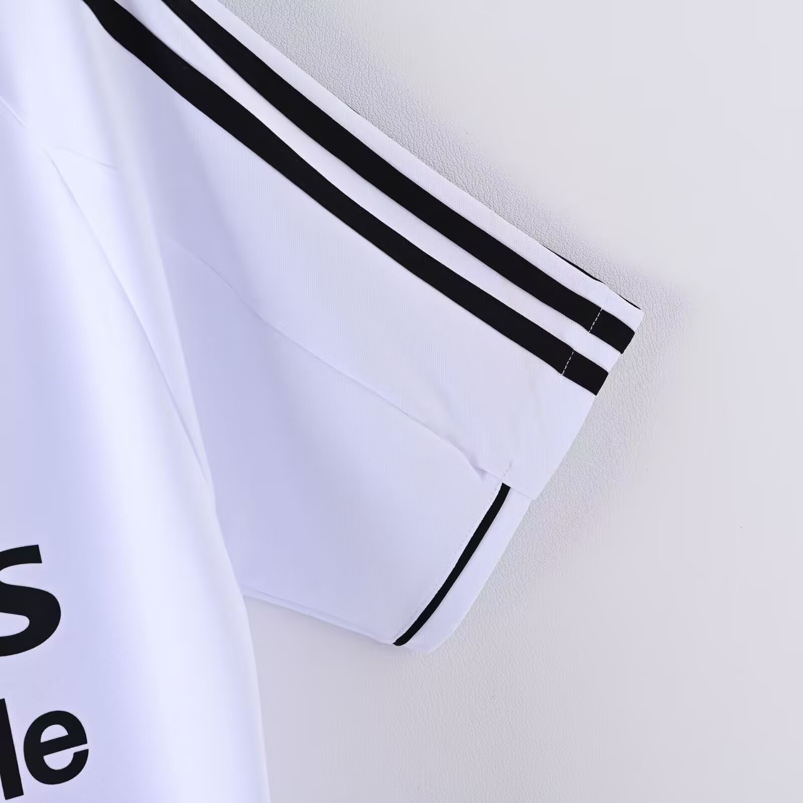 2003/2004 Retro Real Madrid Home Football Shirt 1:1 Thai Quality