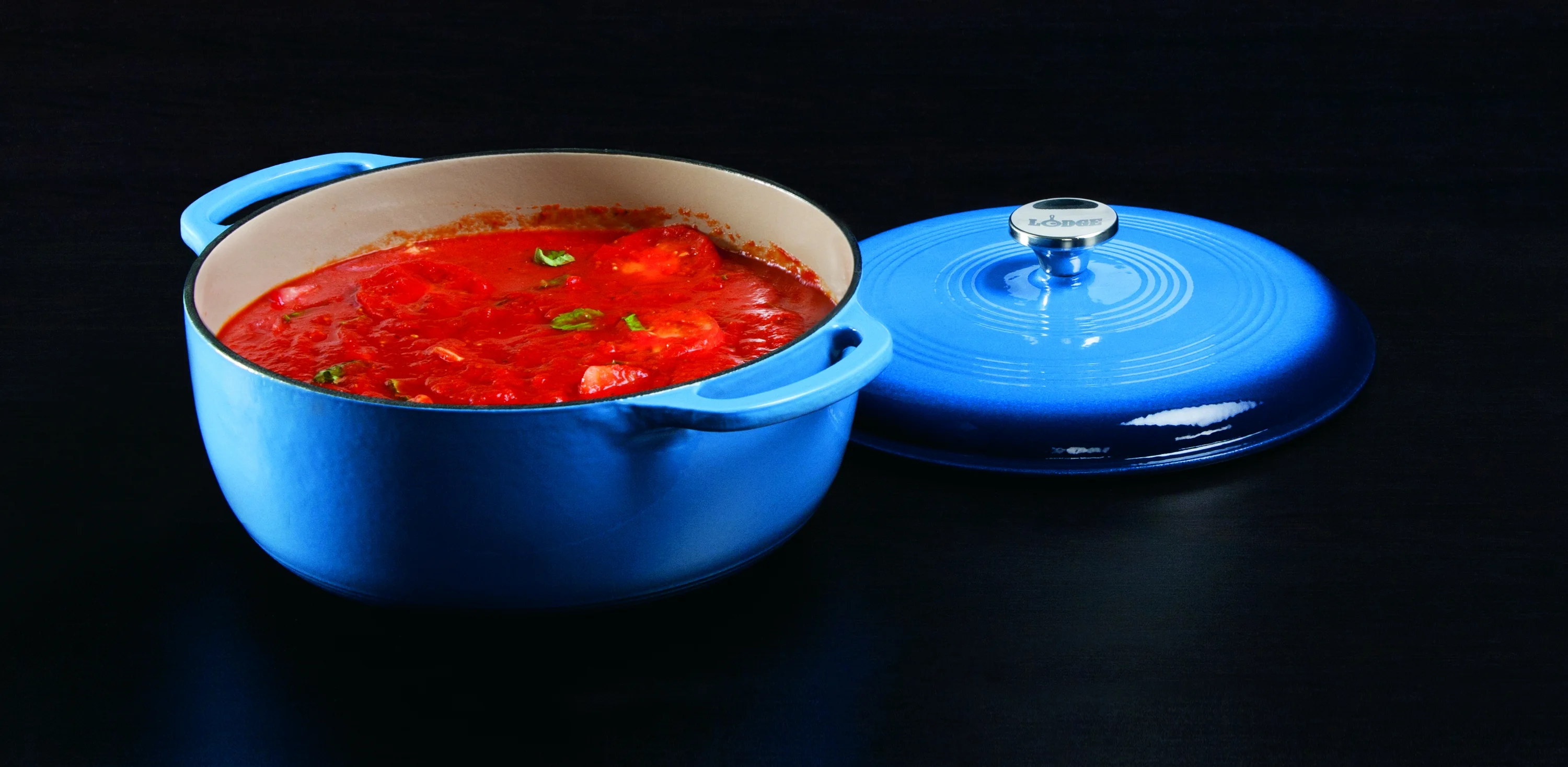 Lodge Enameled Cast Iron 6 Quart Blue Dutch Oven & Cover