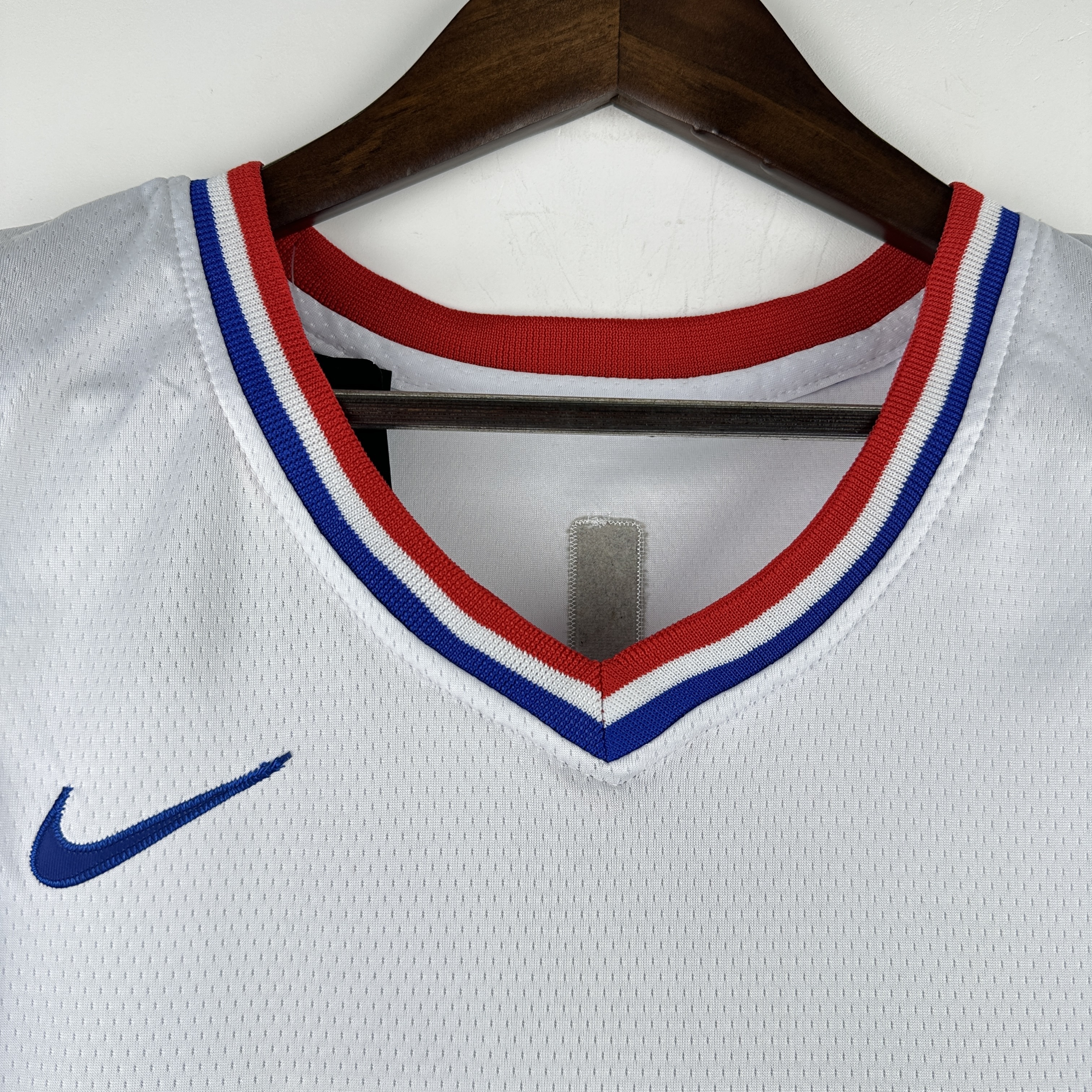 Embroidered Clippers White No. 2 Leonard