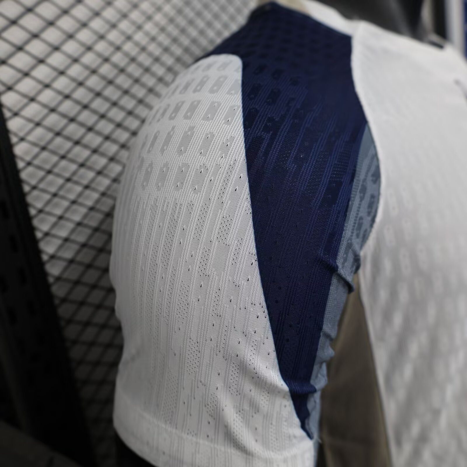 2025/2026 Player Version Advertising Tottenham Home Football Shirt 1:1 Thai Quality