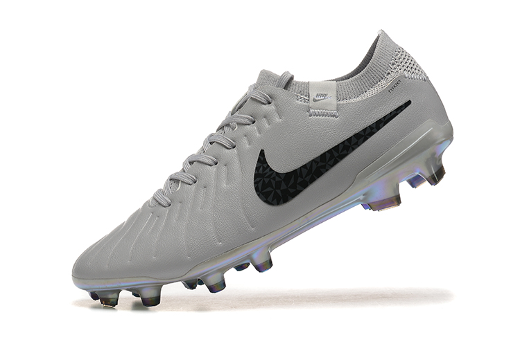 Tiempo Legend 10 Elite FG Football Shoes