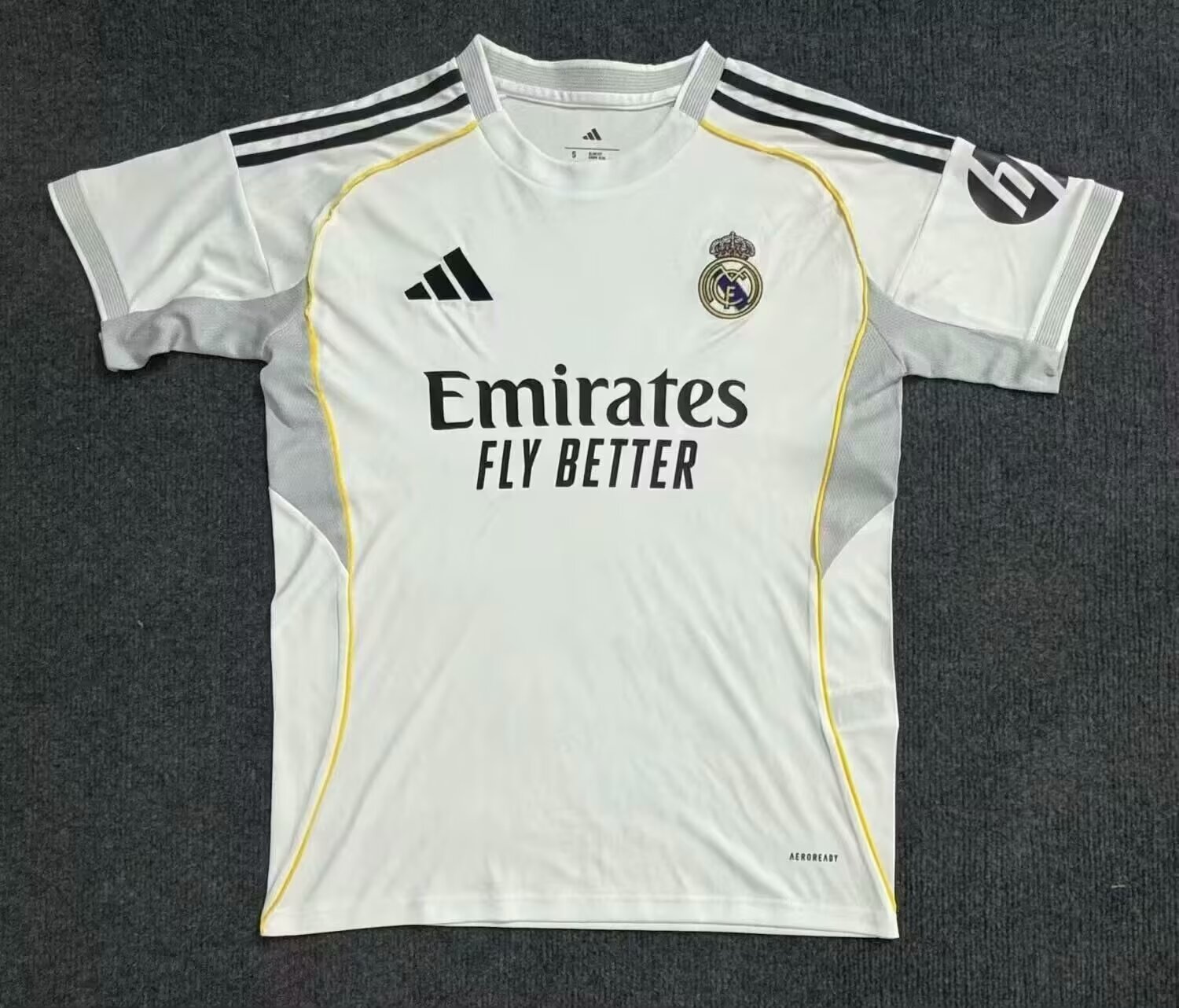 2025/2026 Real Madrid Home Football Shirt 1:1 Thai Quality