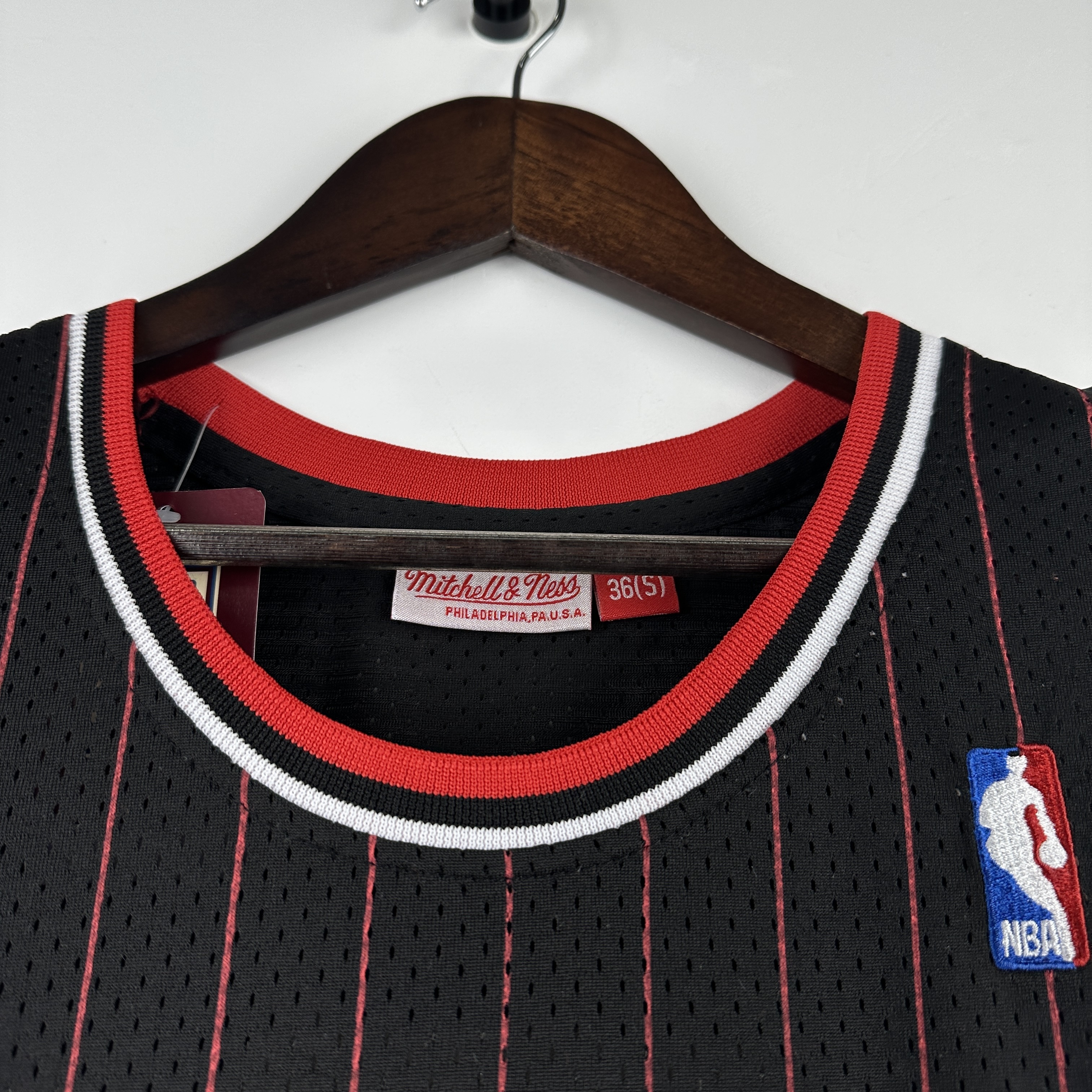Embroidered MN retro jersey, Bulls 97/98 season, striped black, No. 91, Rodman