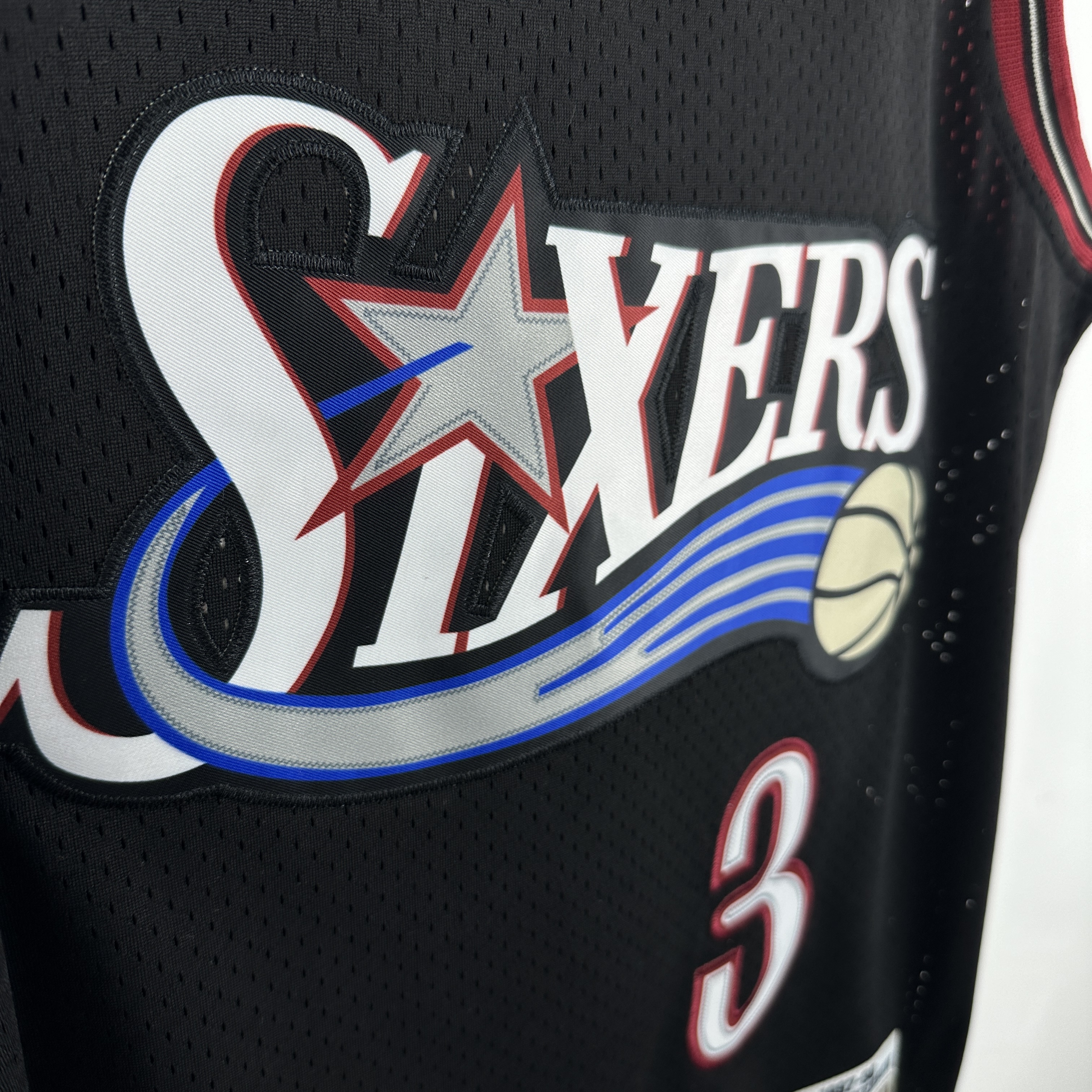 Embroidered MN Retro Jersey 76ers 97/98 Season Big Star Black No. 3 Iverson