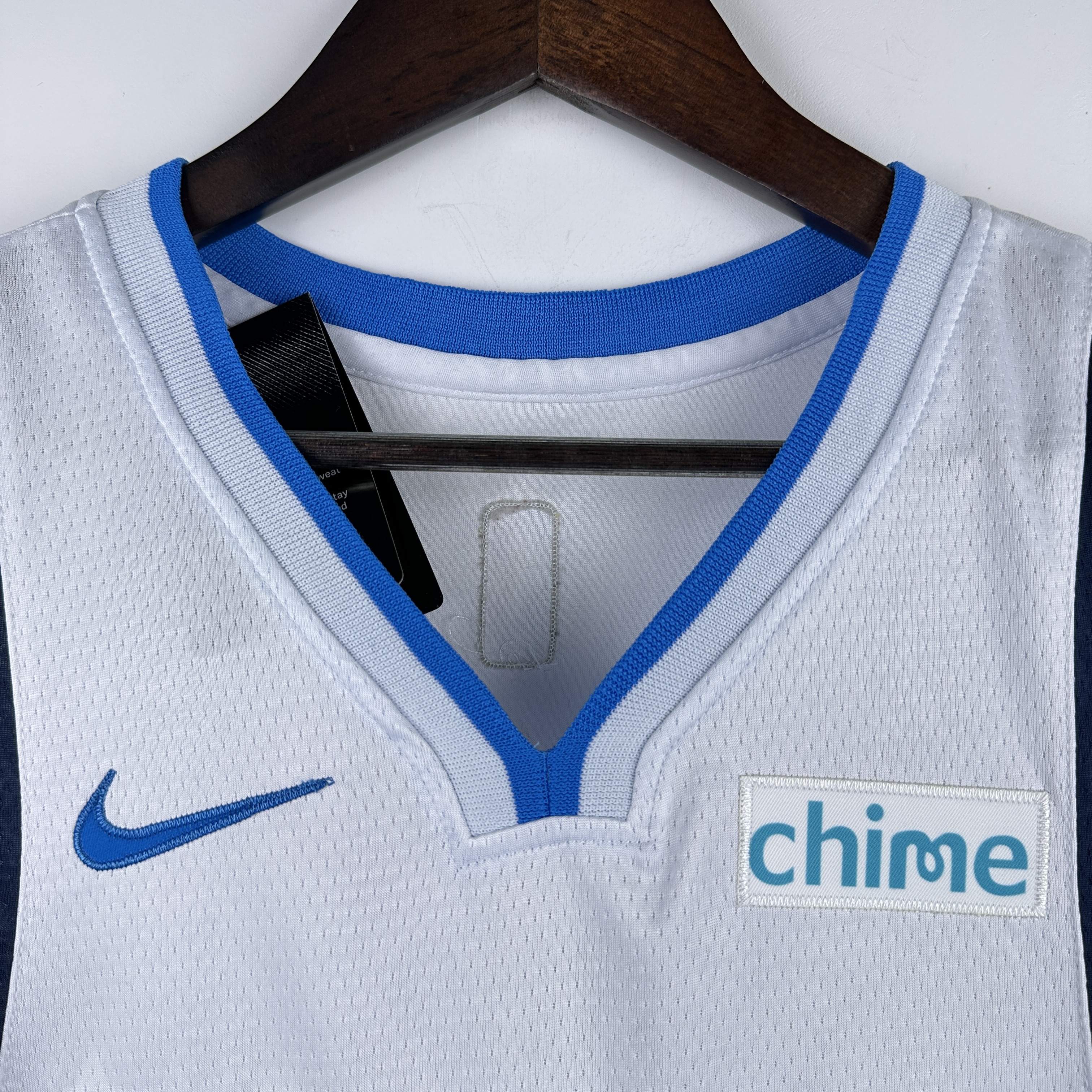 Embroidery Mavericks White No. 77 Doncic