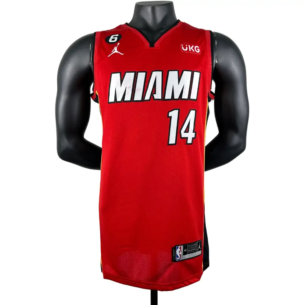 Embroidered Heat V-neck red No. 14 Herro